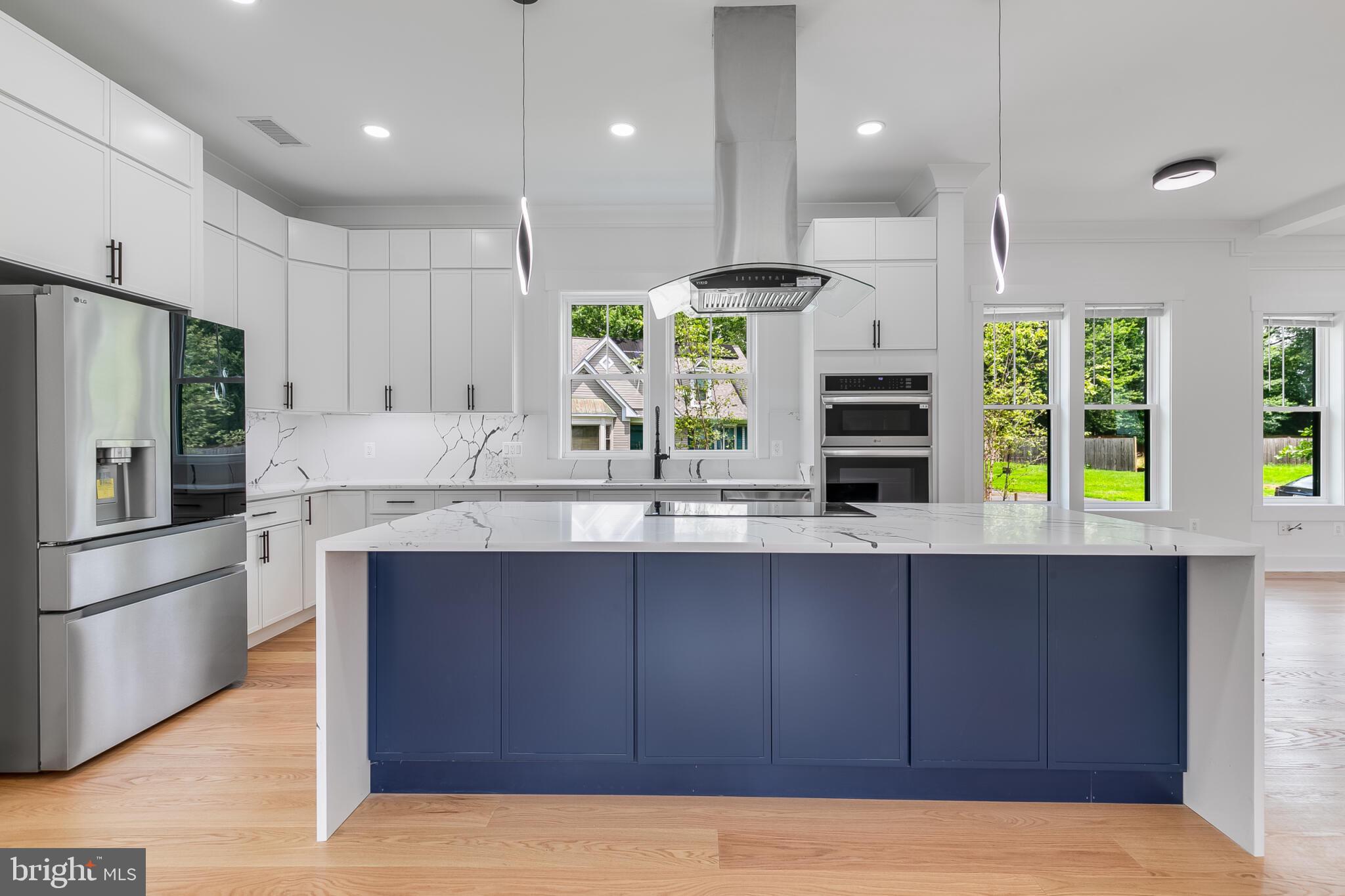 Real estate listing preview #3