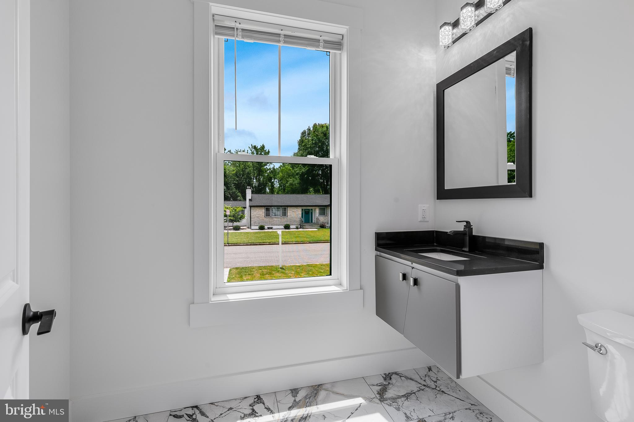 Real estate listing preview #23