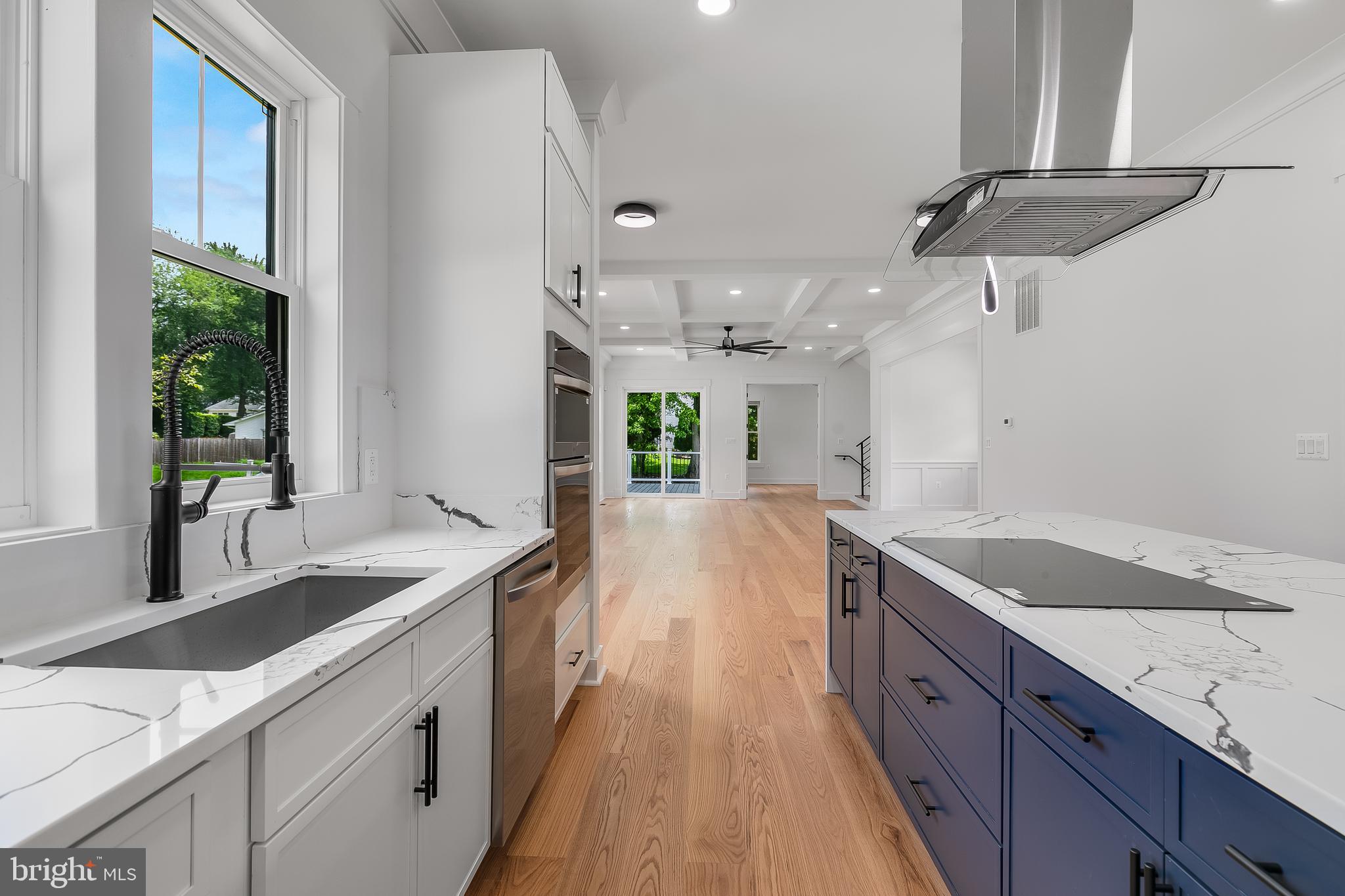 Real estate listing preview #11