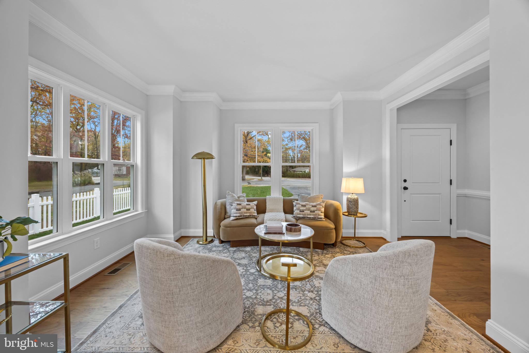 Real estate listing preview #9