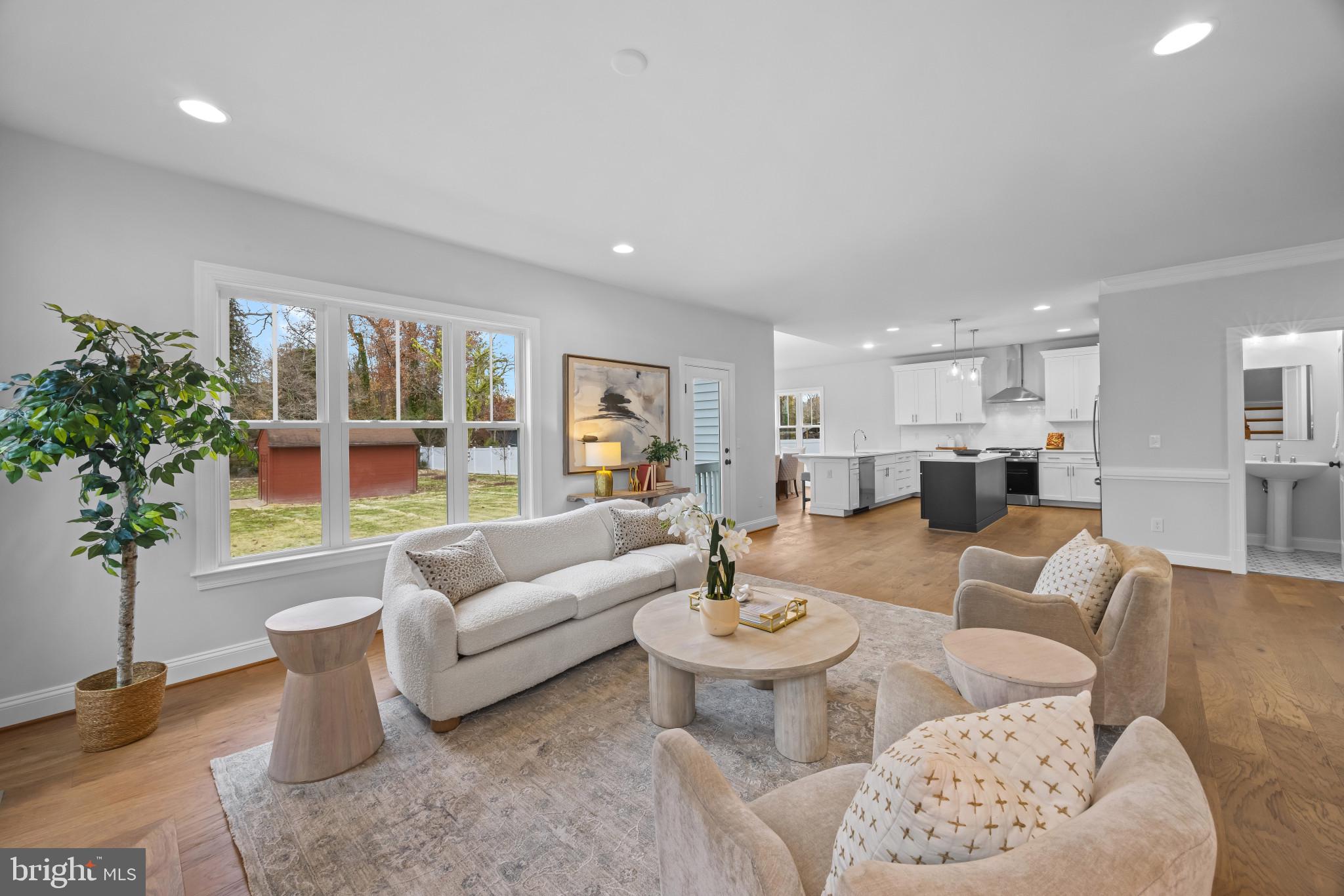 Real estate listing preview #24