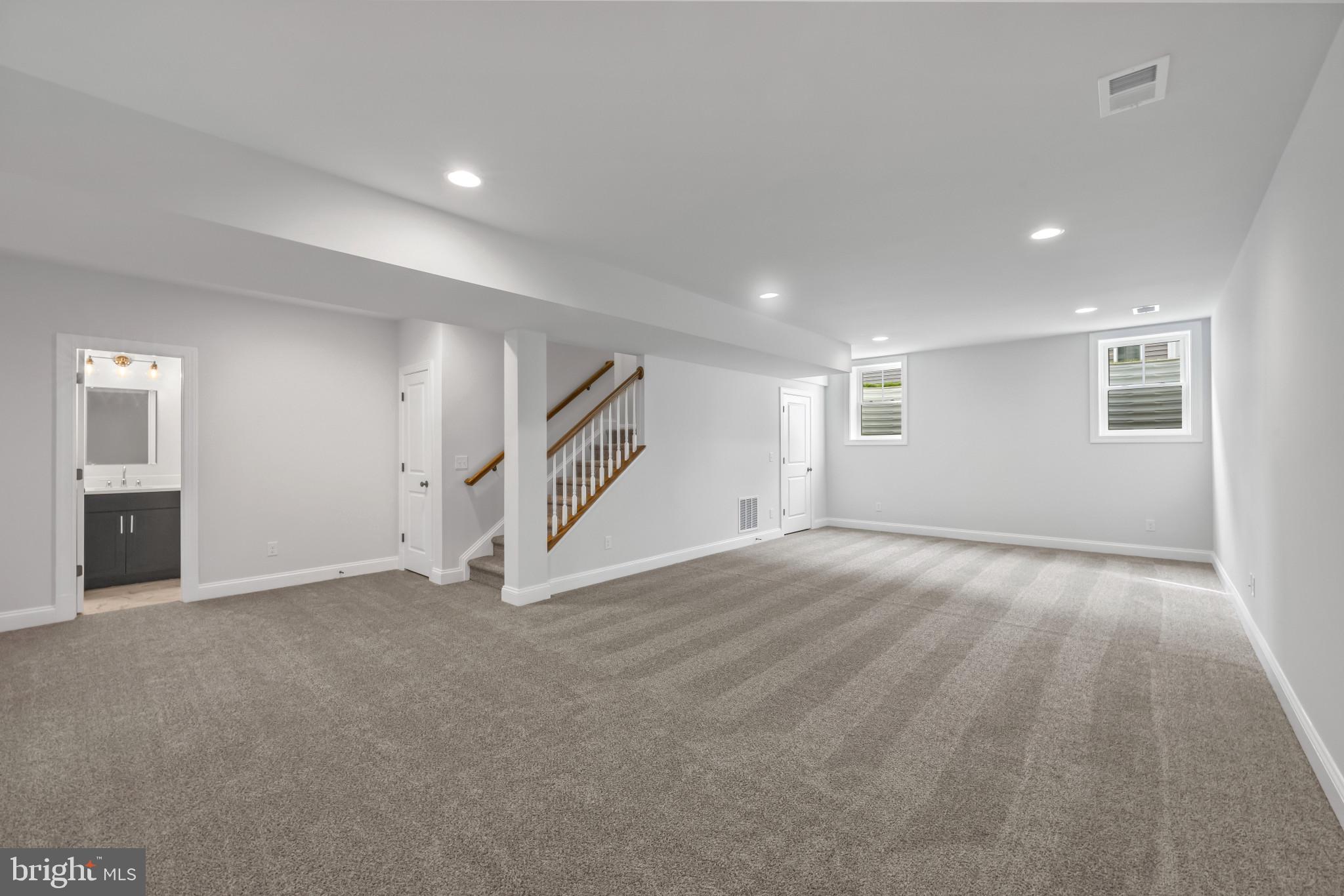 Real estate listing preview #42