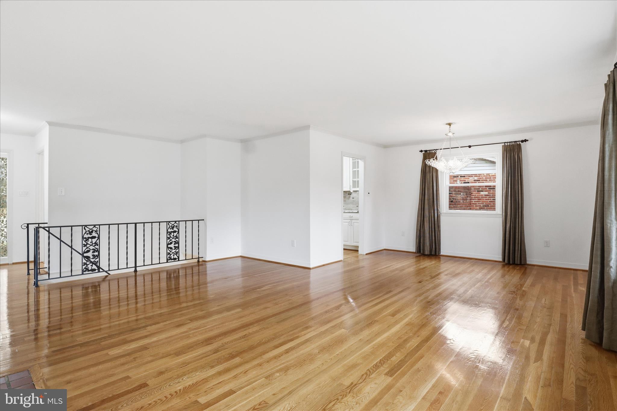 Real estate listing preview #18