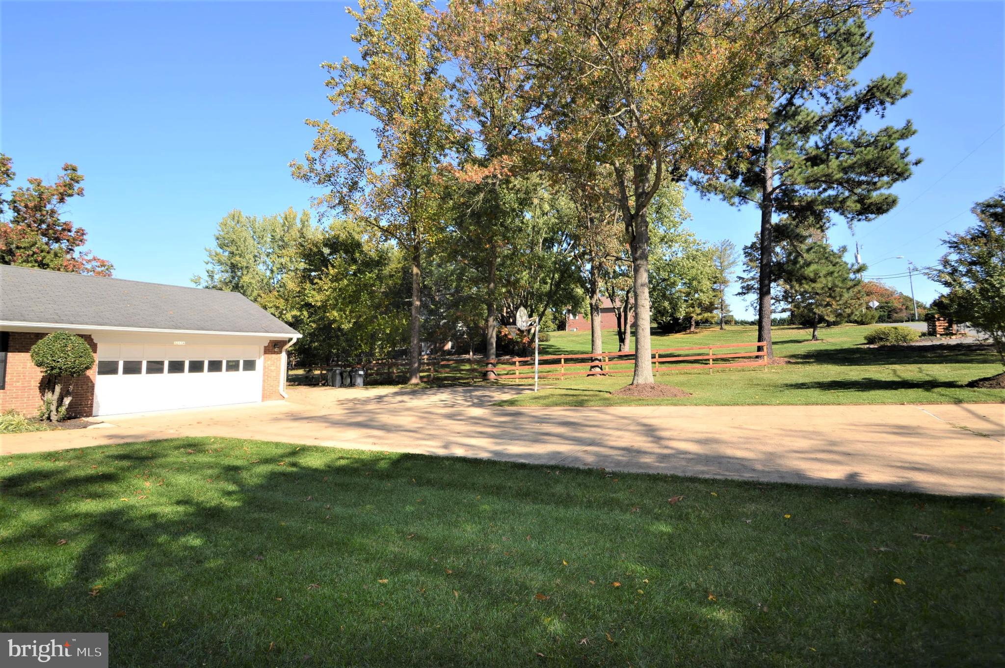 Real estate listing preview #3