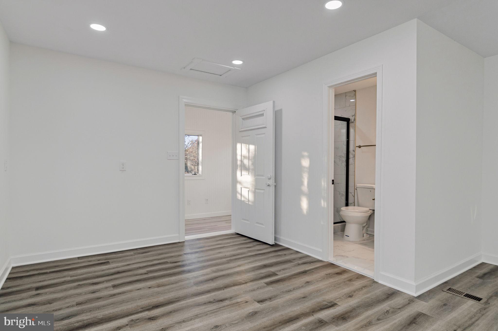 Real estate listing preview #38