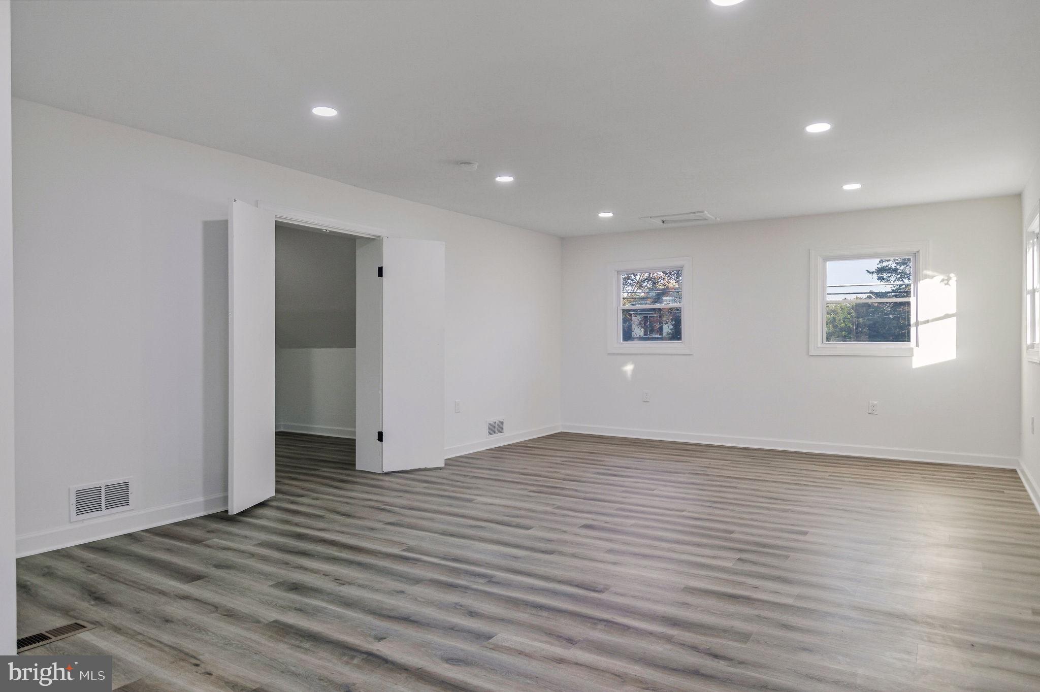 Real estate listing preview #42