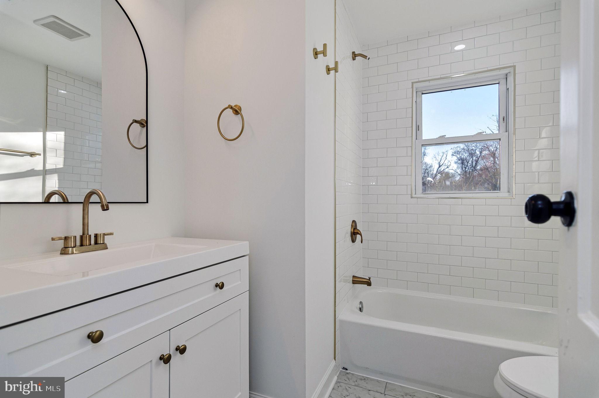 Real estate listing preview #40