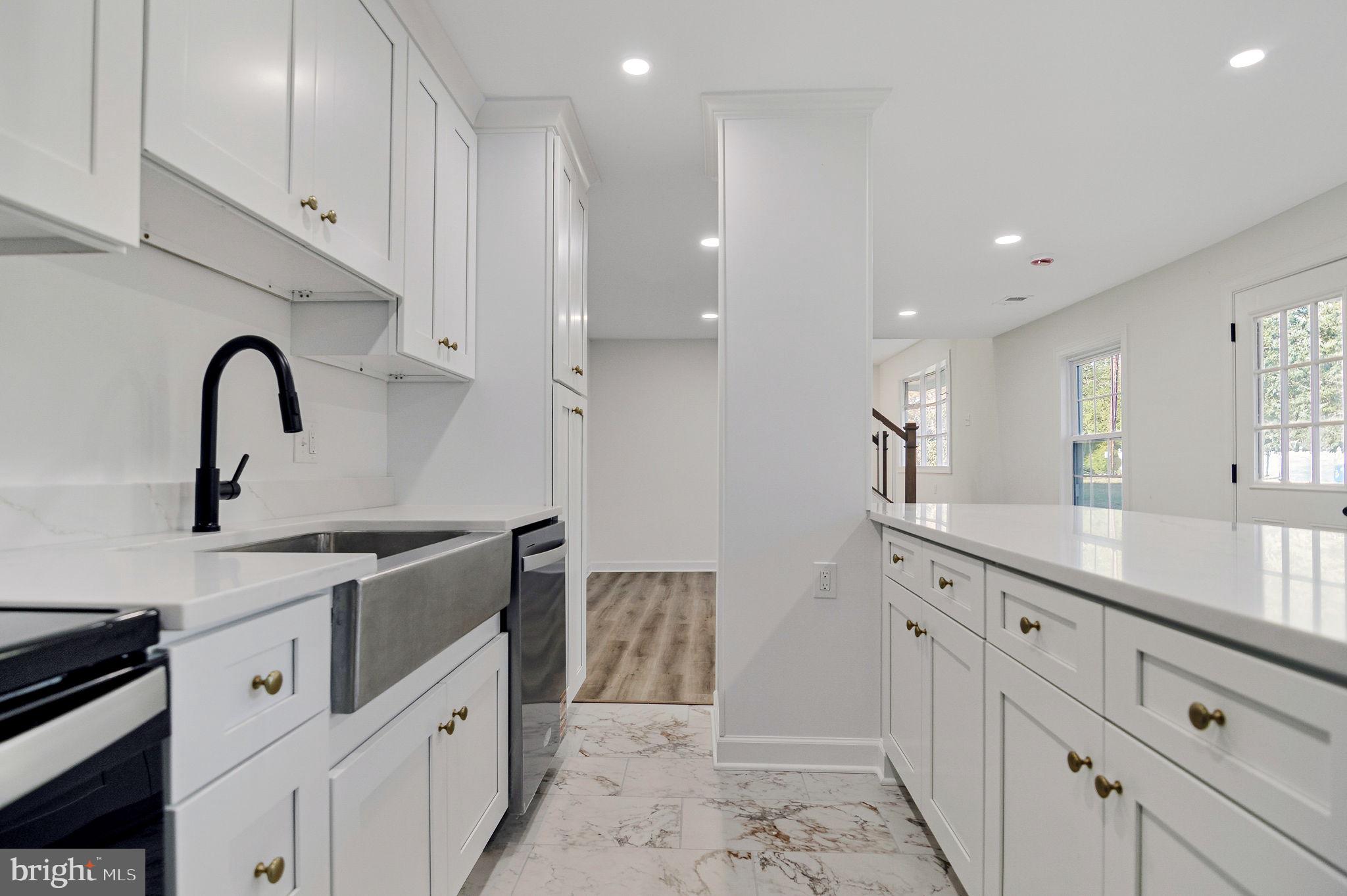 Real estate listing preview #10