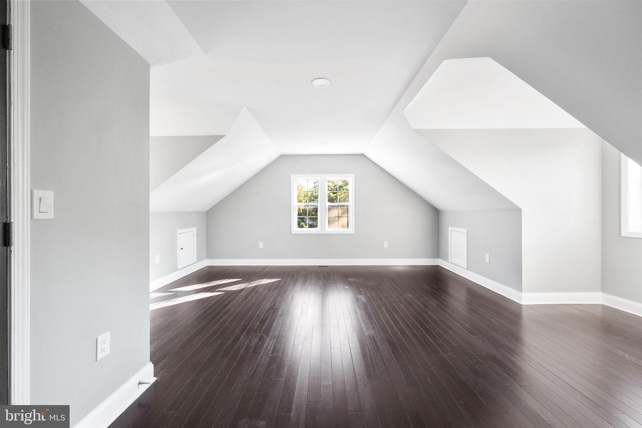 Real estate listing preview #55