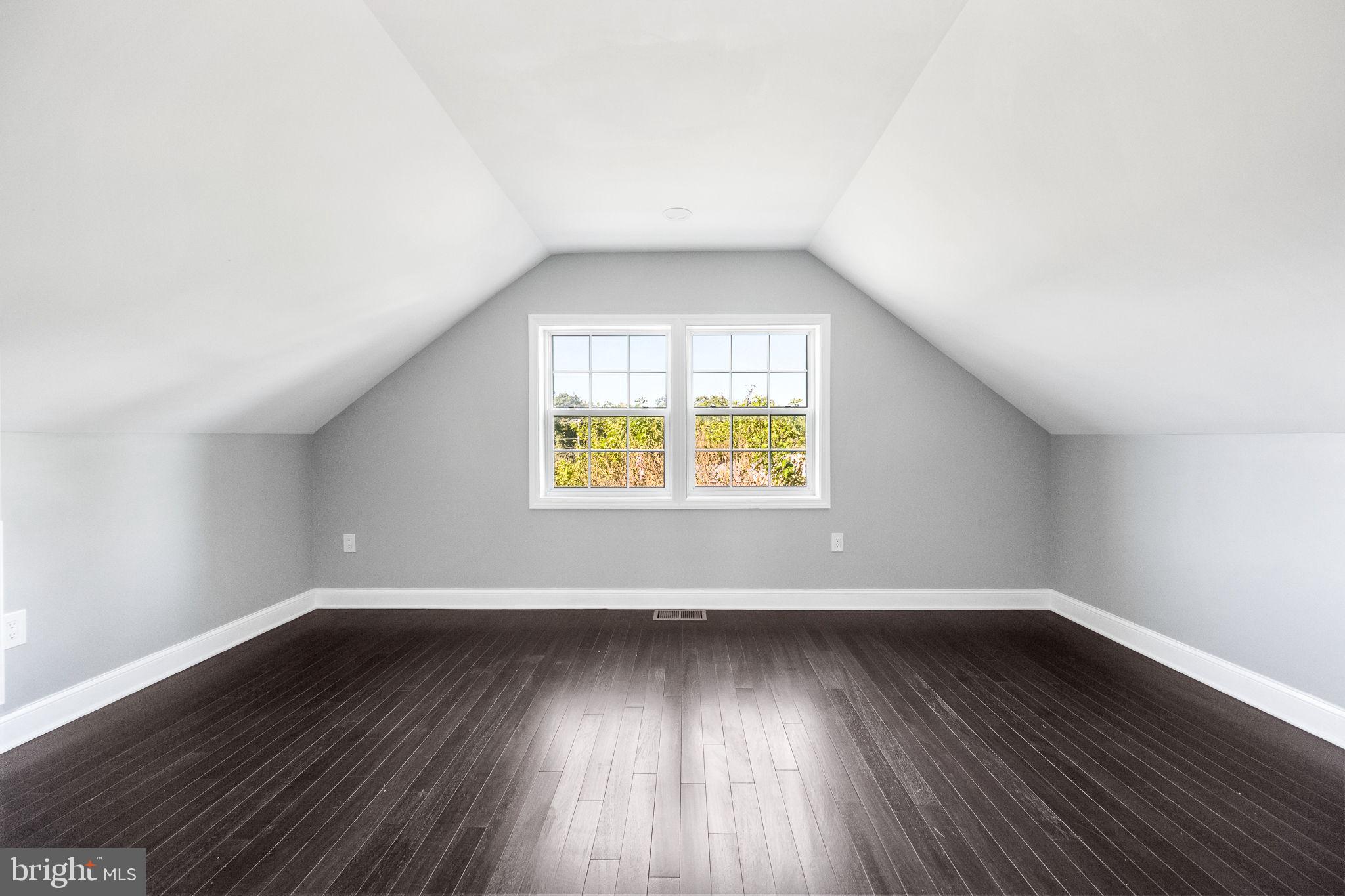 Real estate listing preview #58