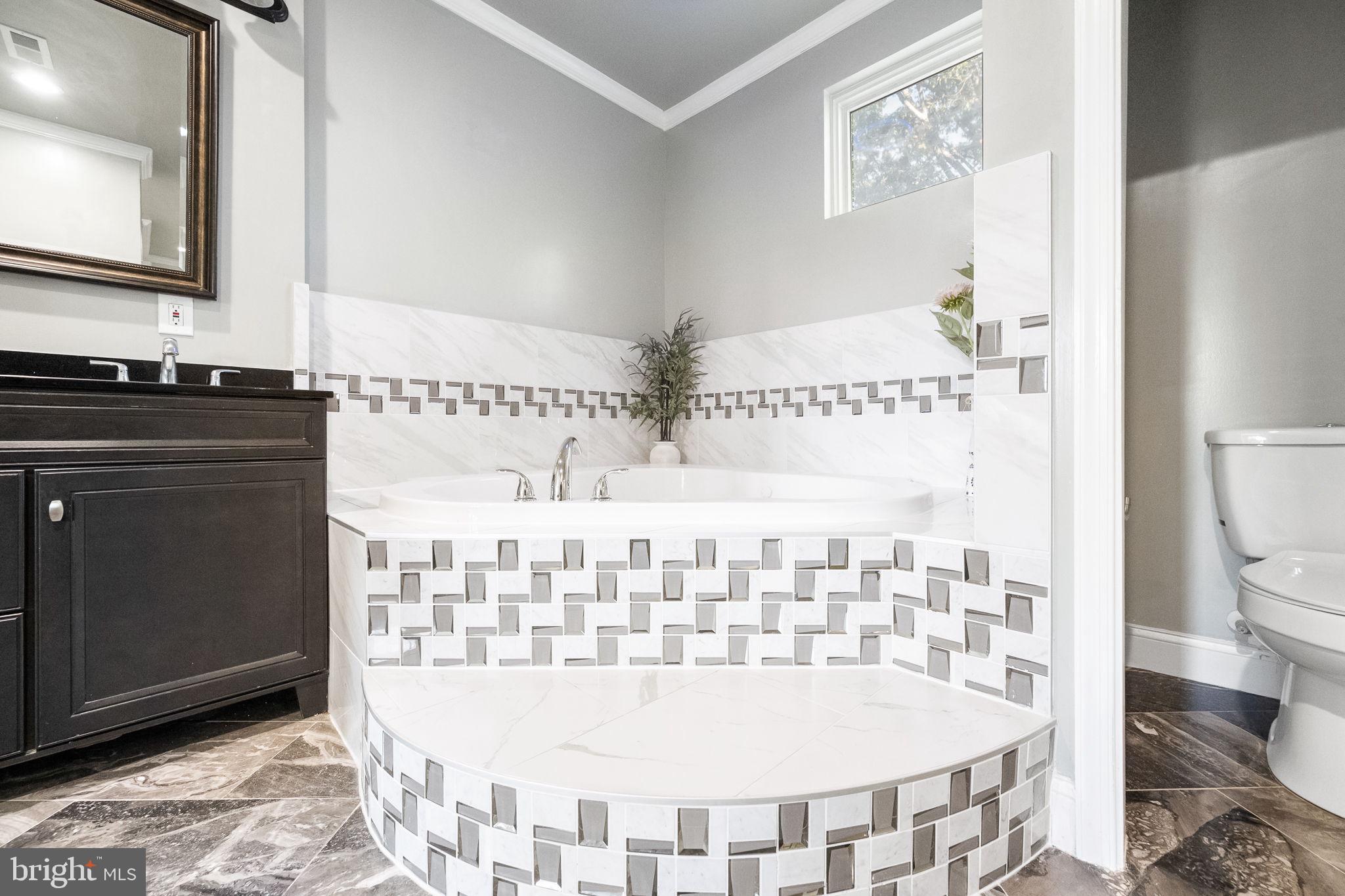 Real estate listing preview #34