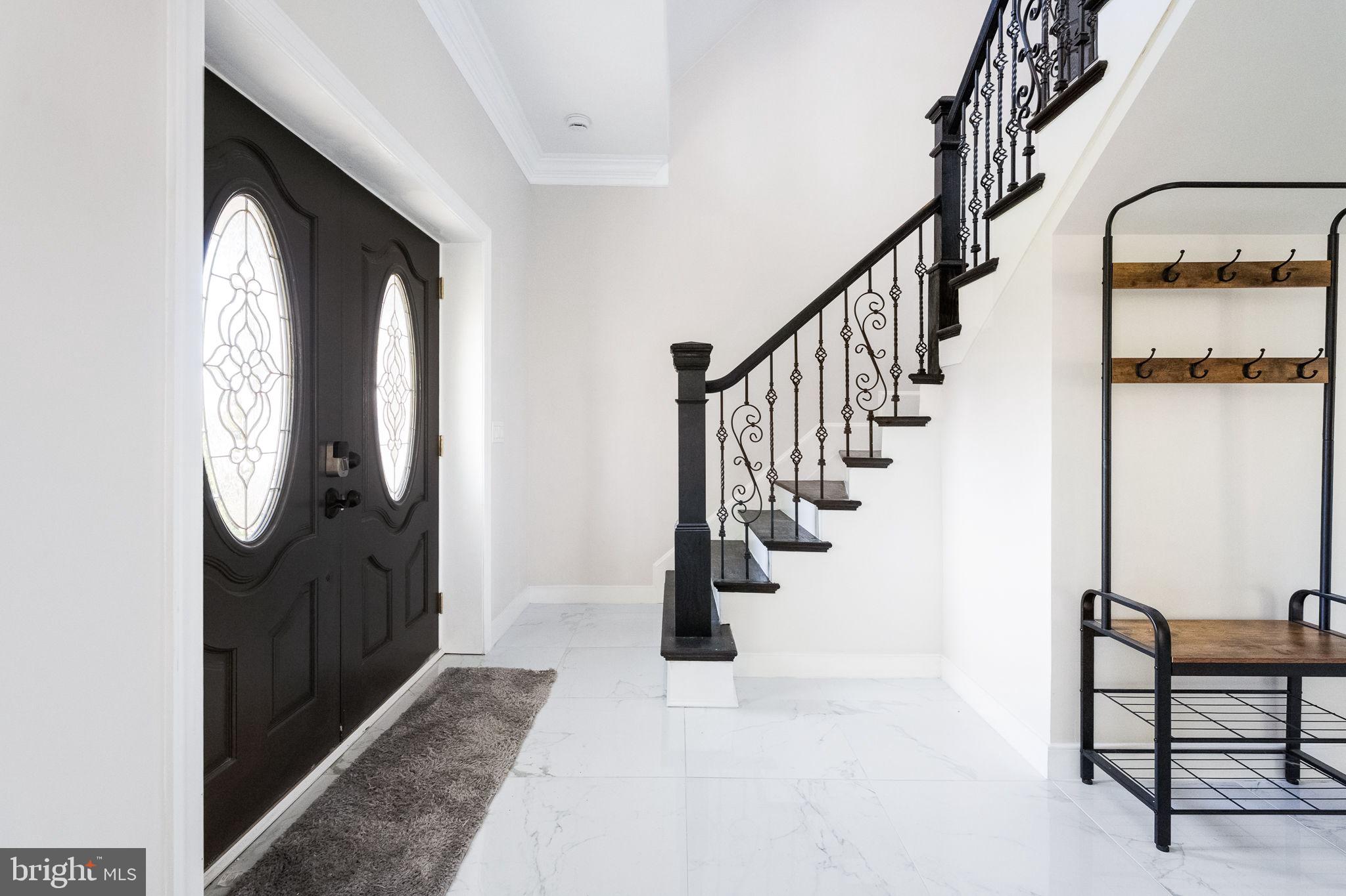 Real estate listing preview #14