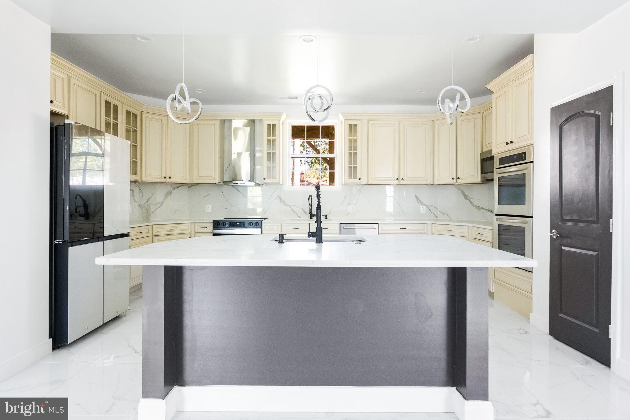 Real estate listing preview #25