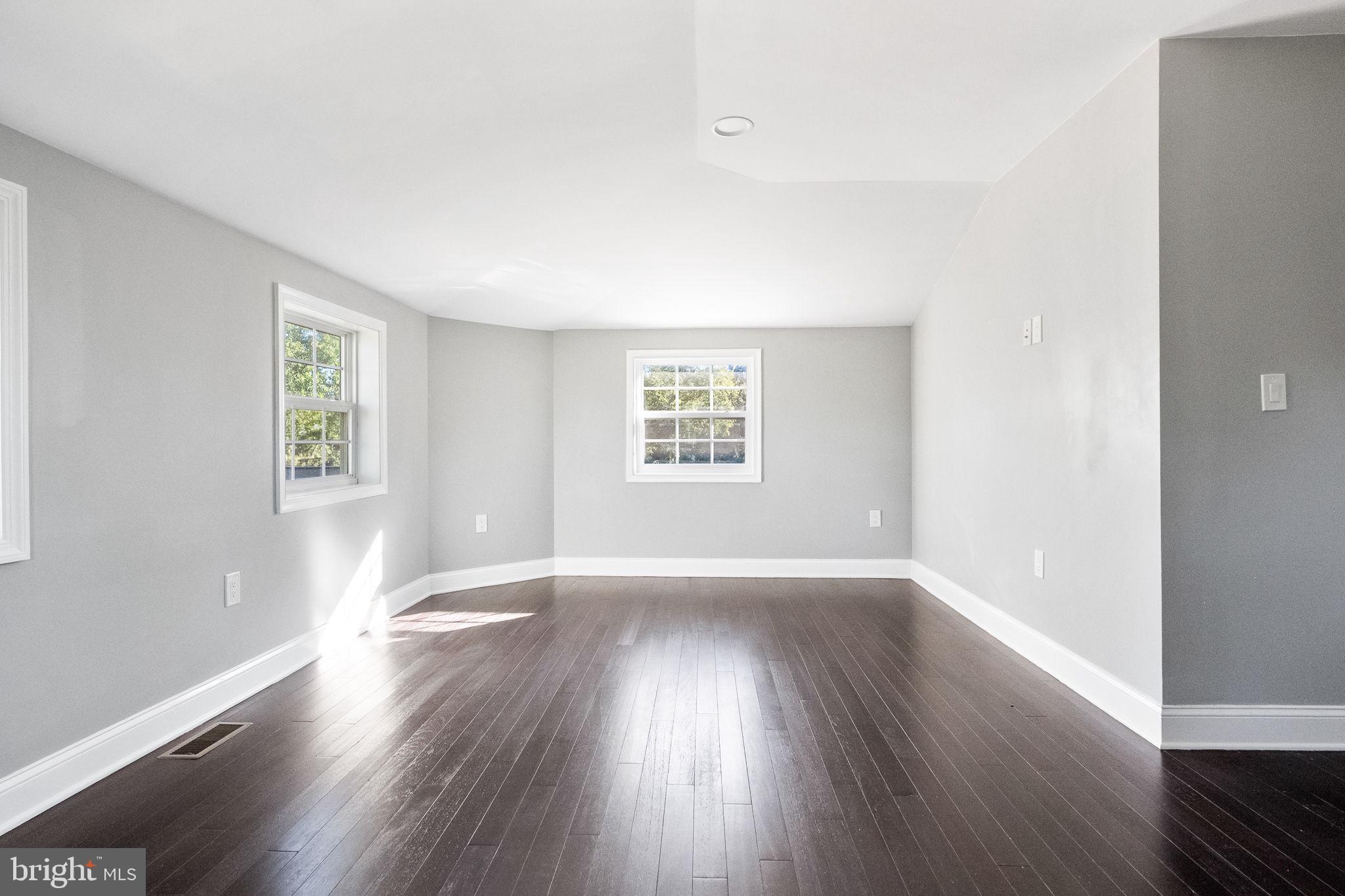 Real estate listing preview #52