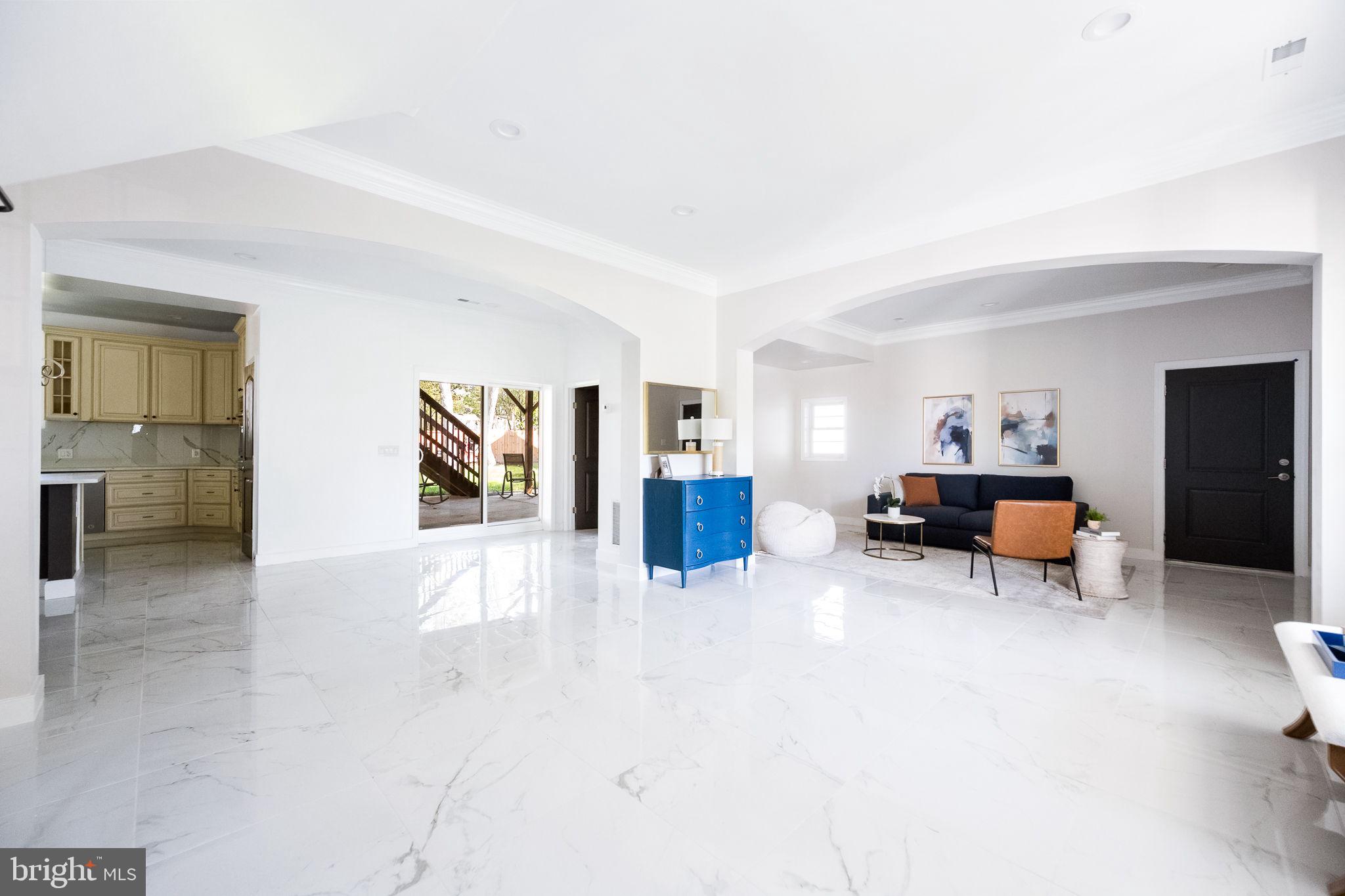 Real estate listing preview #16