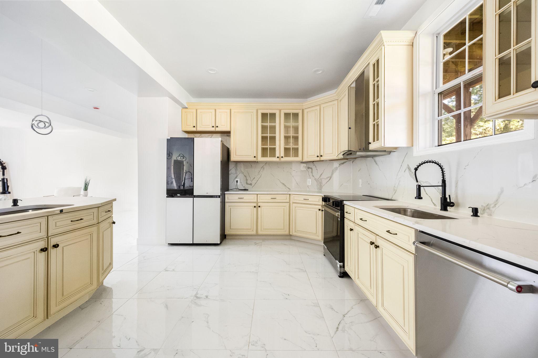 Real estate listing preview #23