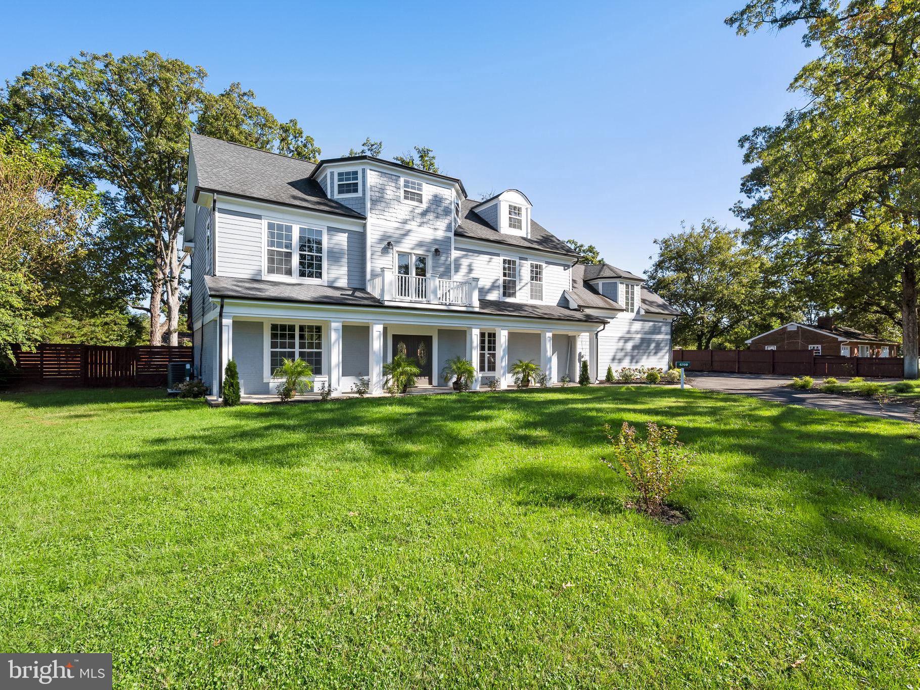 Real estate listing preview #1