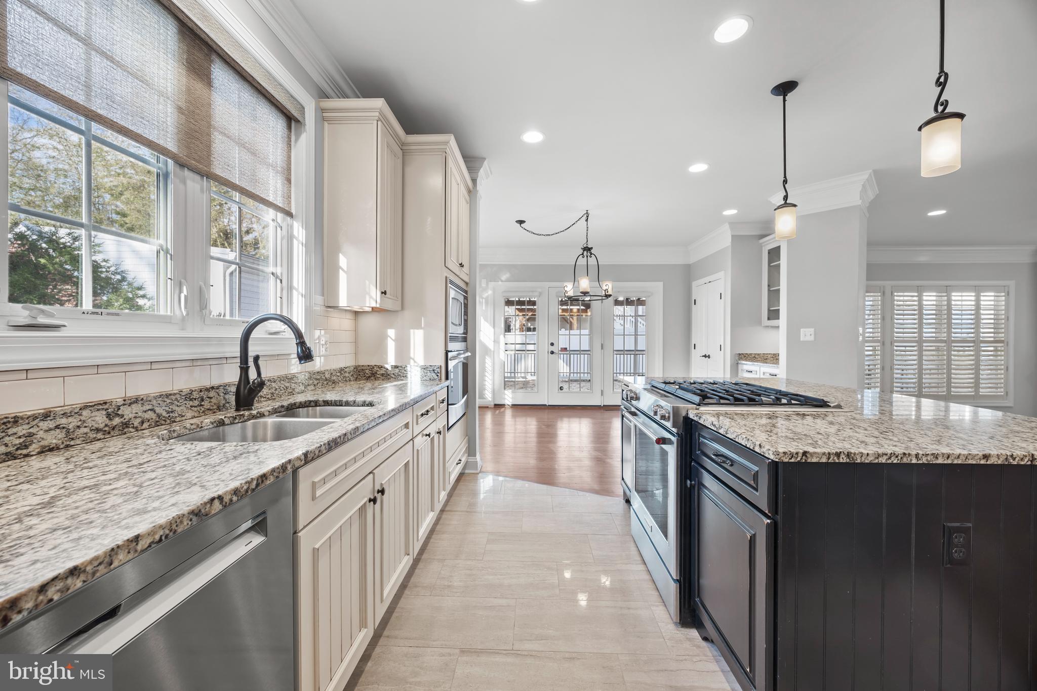 Real estate listing preview #15