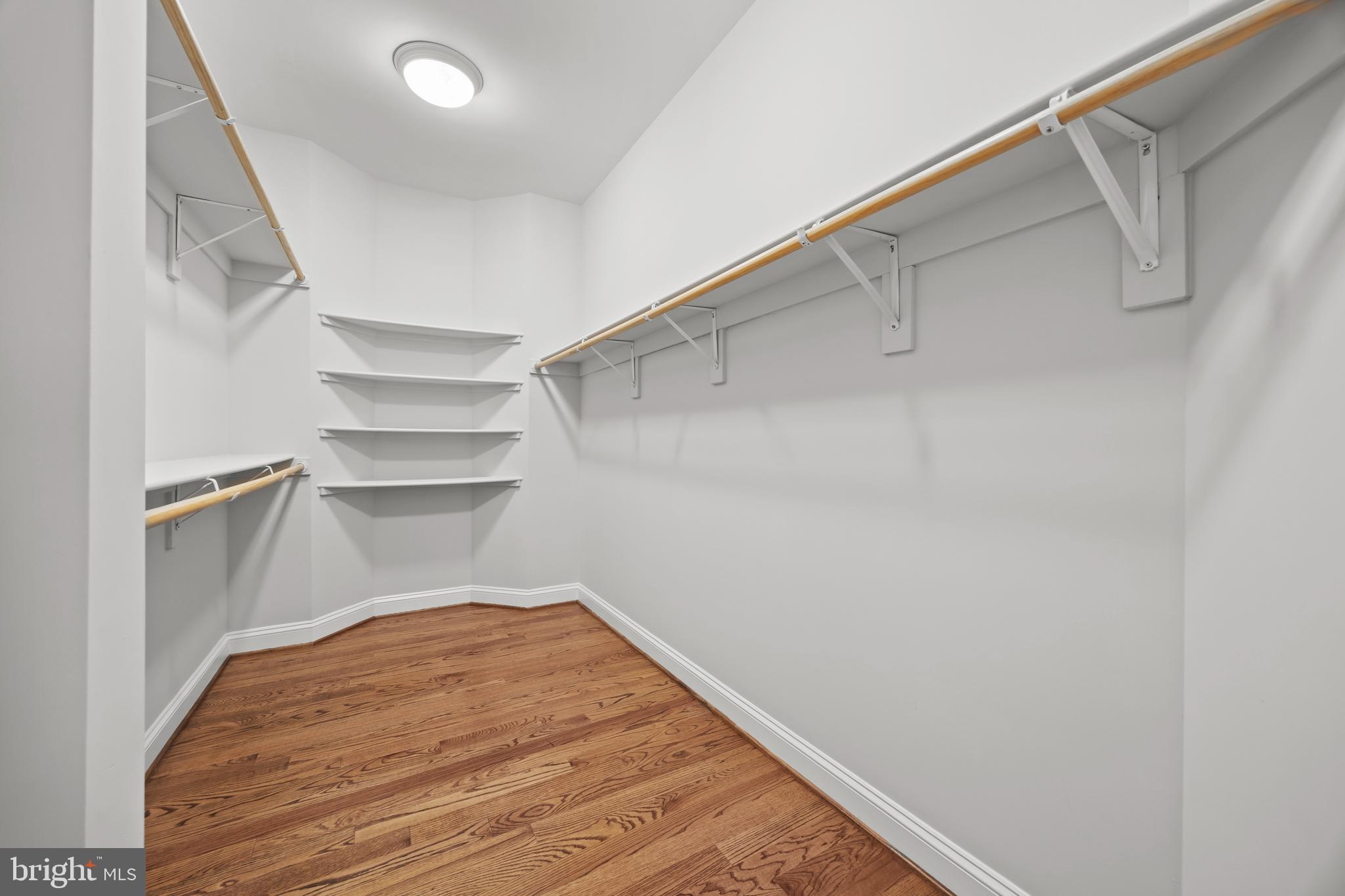 Real estate listing preview #35