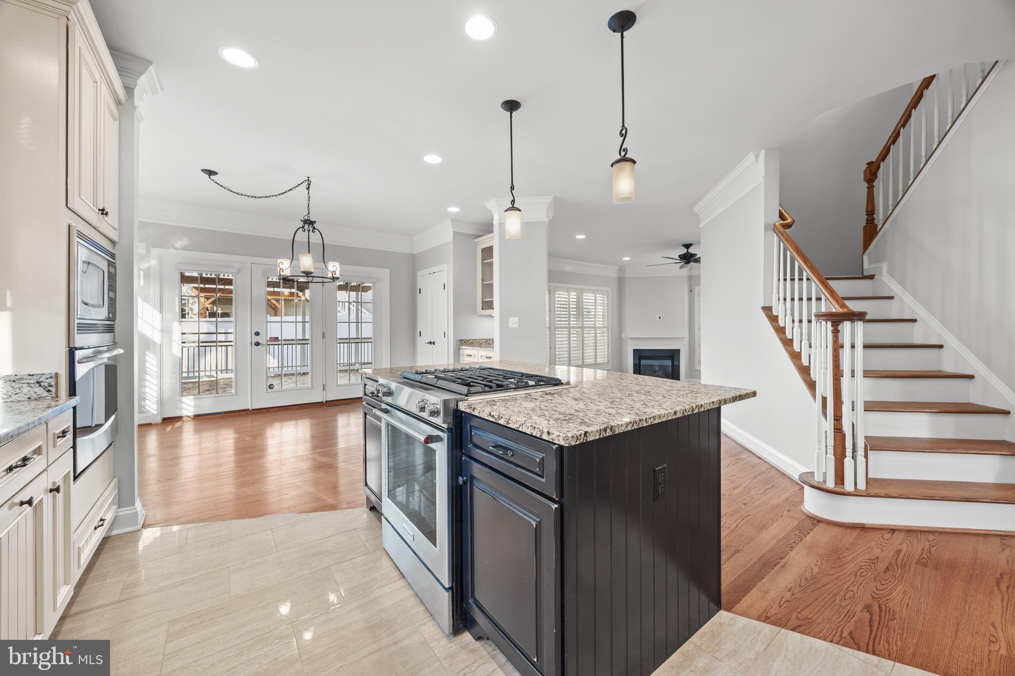 Real estate listing preview #16