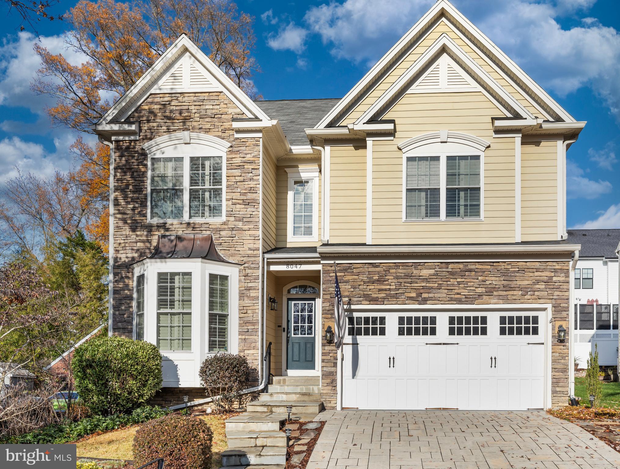 Real estate listing preview #1