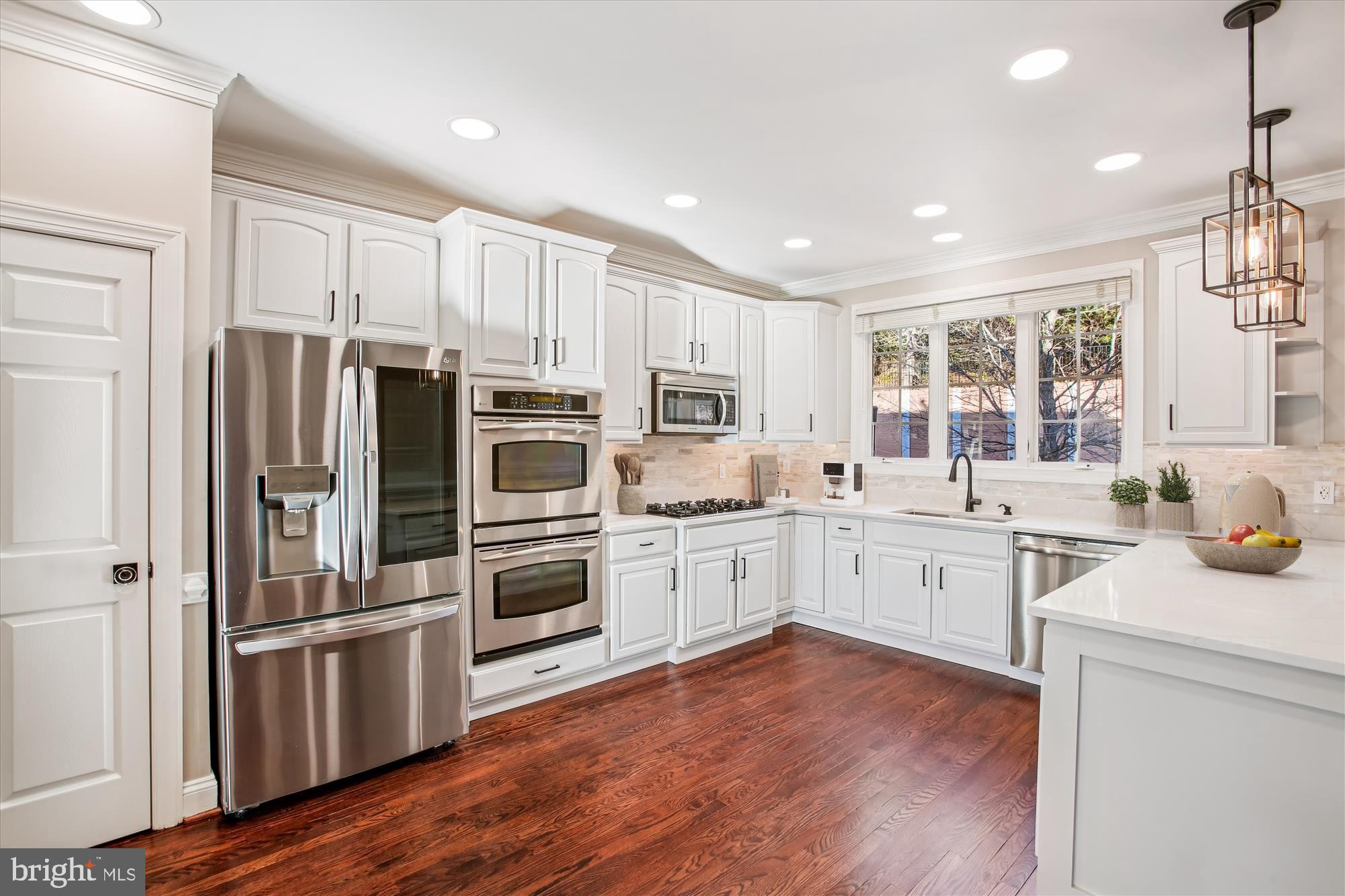 Real estate listing preview #7