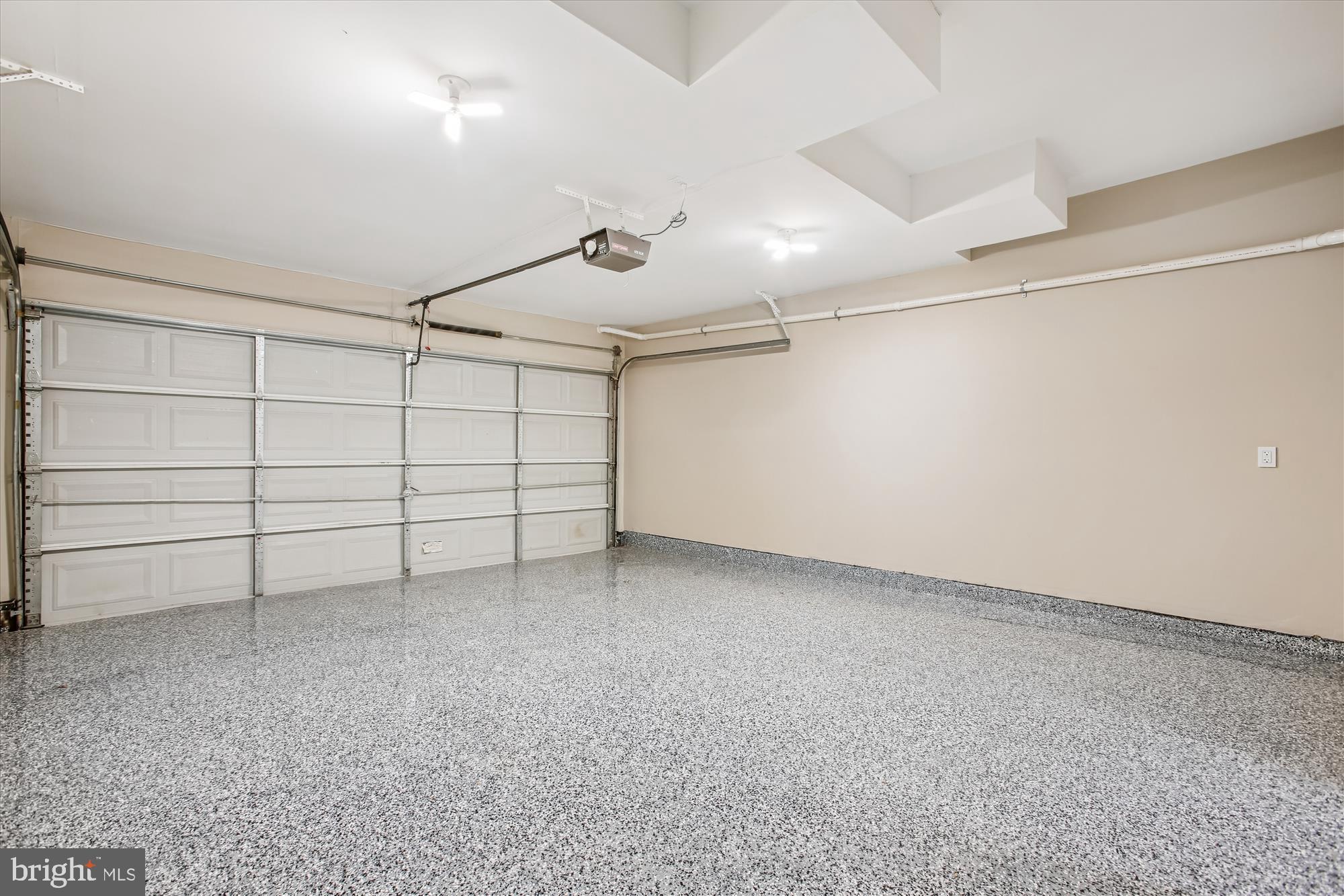 Real estate listing preview #47