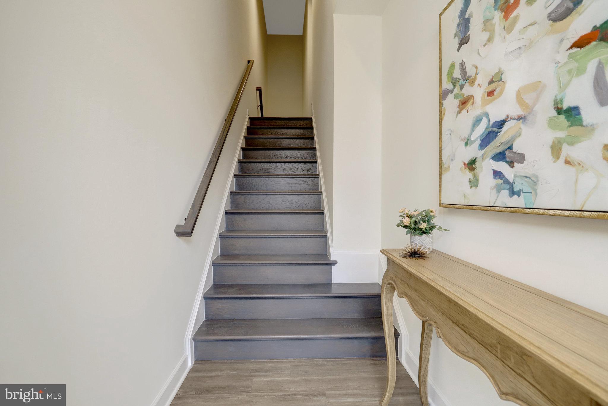 Real estate listing preview #2