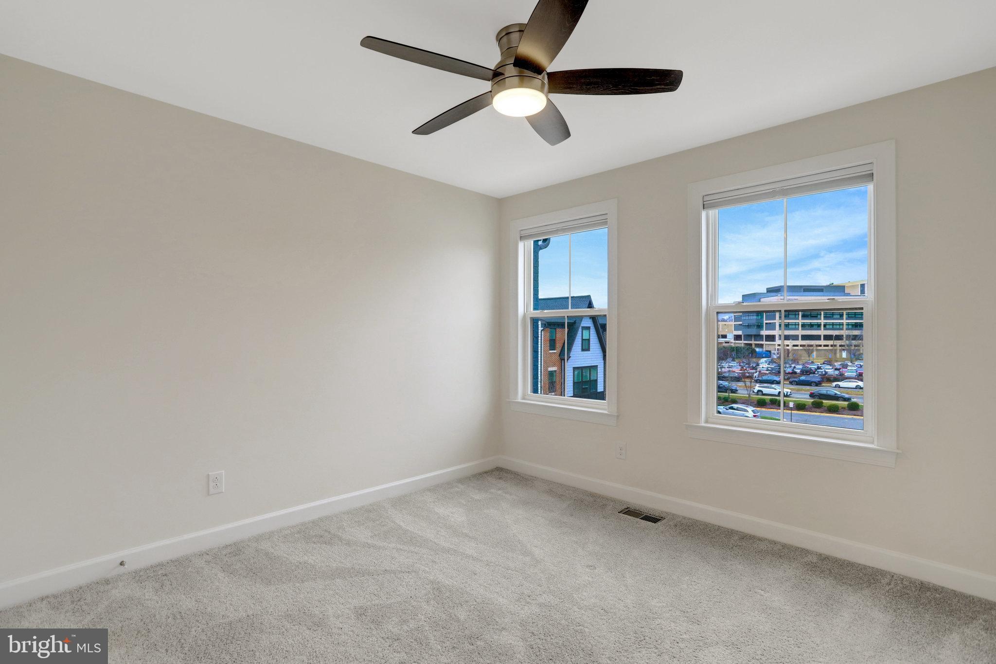 Real estate listing preview #33