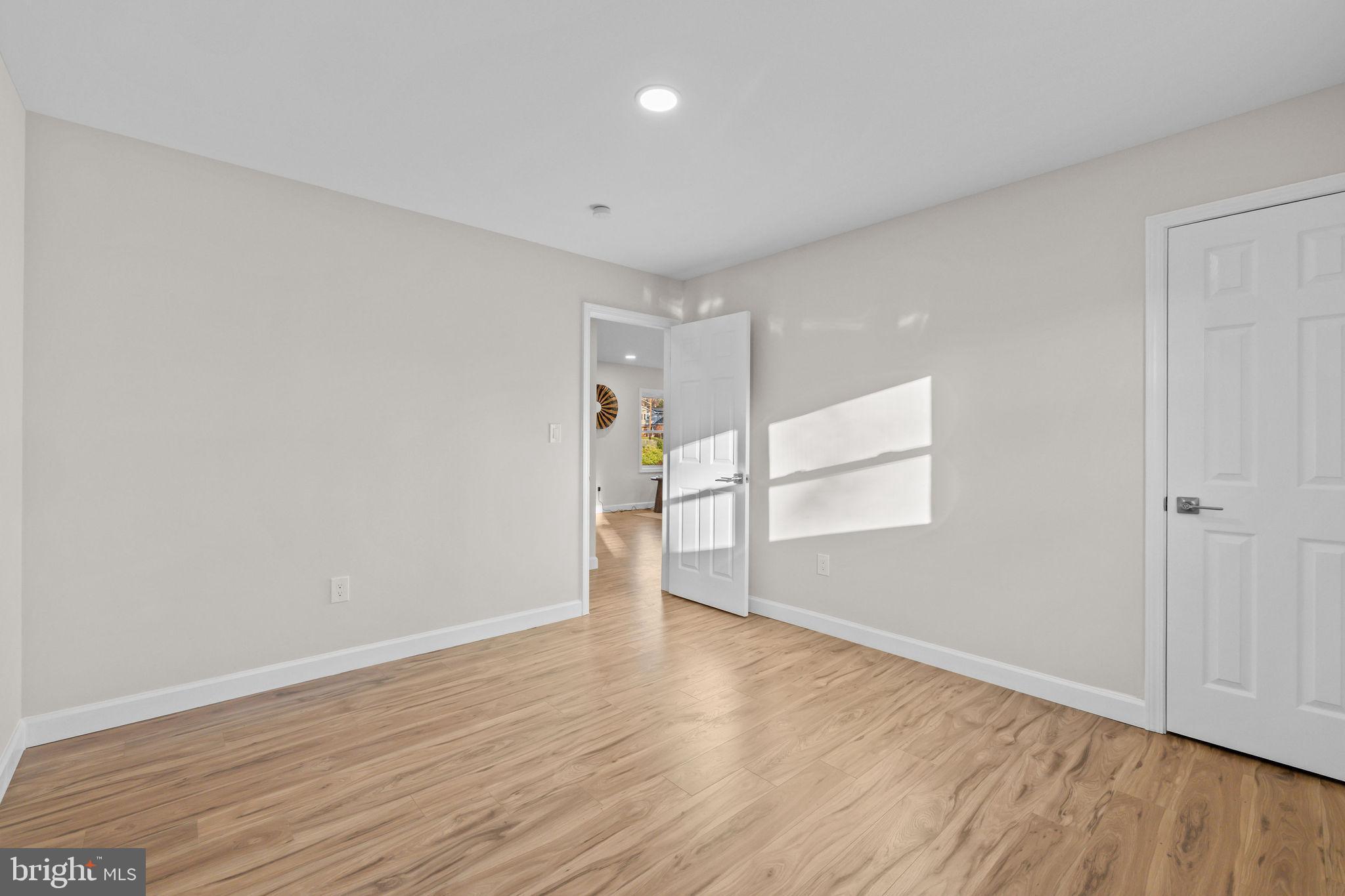 Real estate listing preview #23