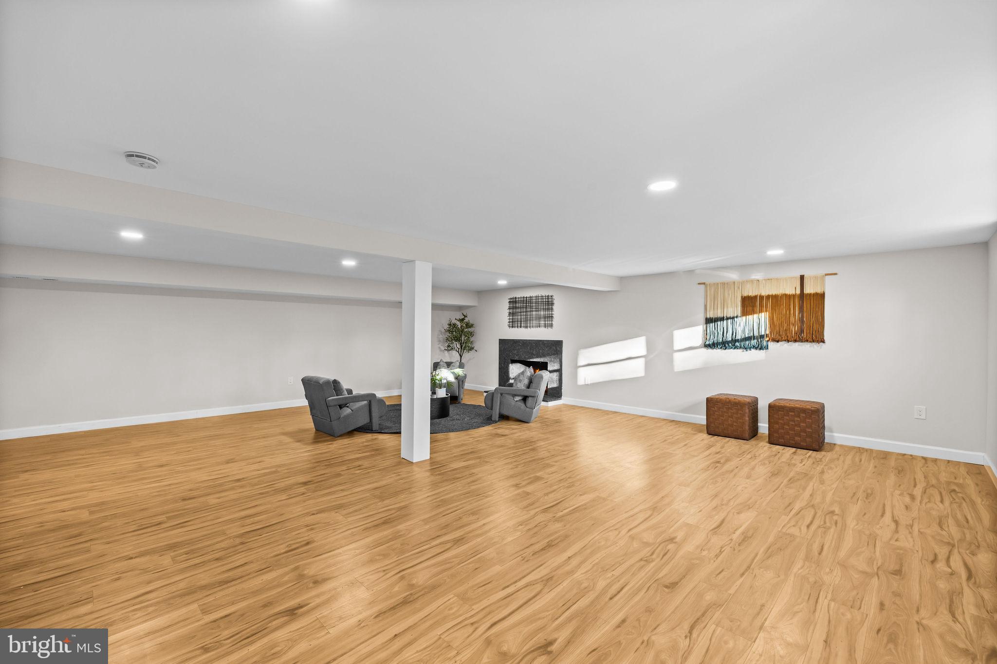 Real estate listing preview #34