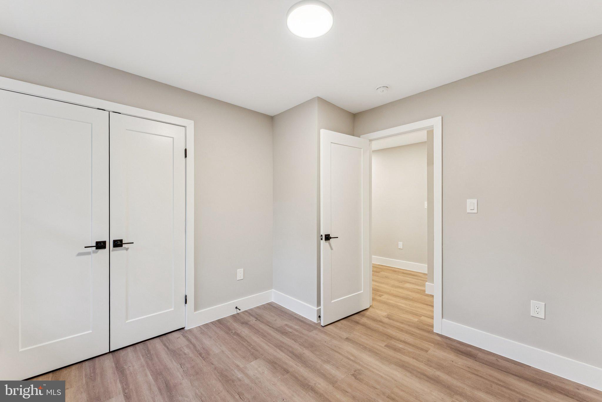 Real estate listing preview #24