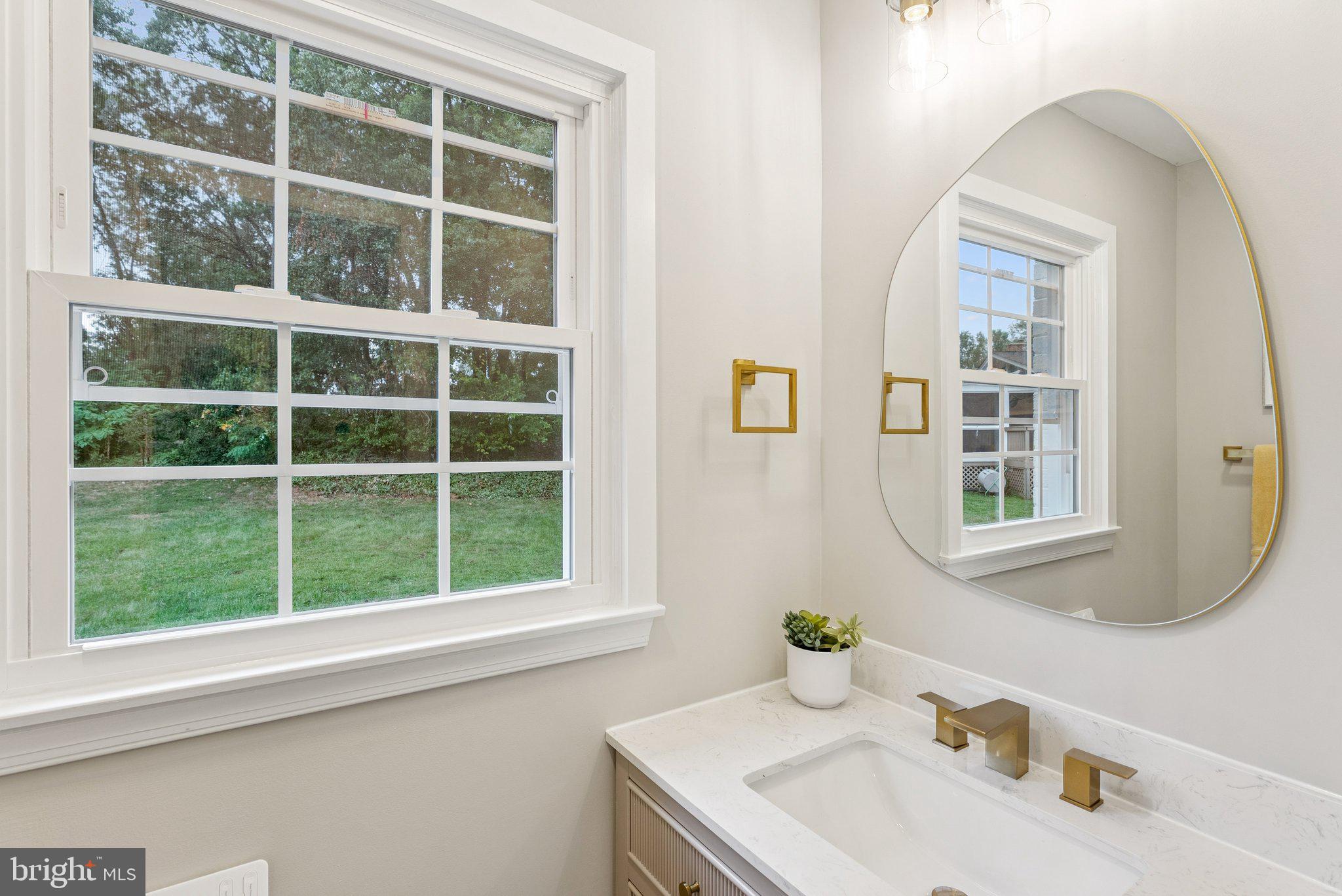 Real estate listing preview #12