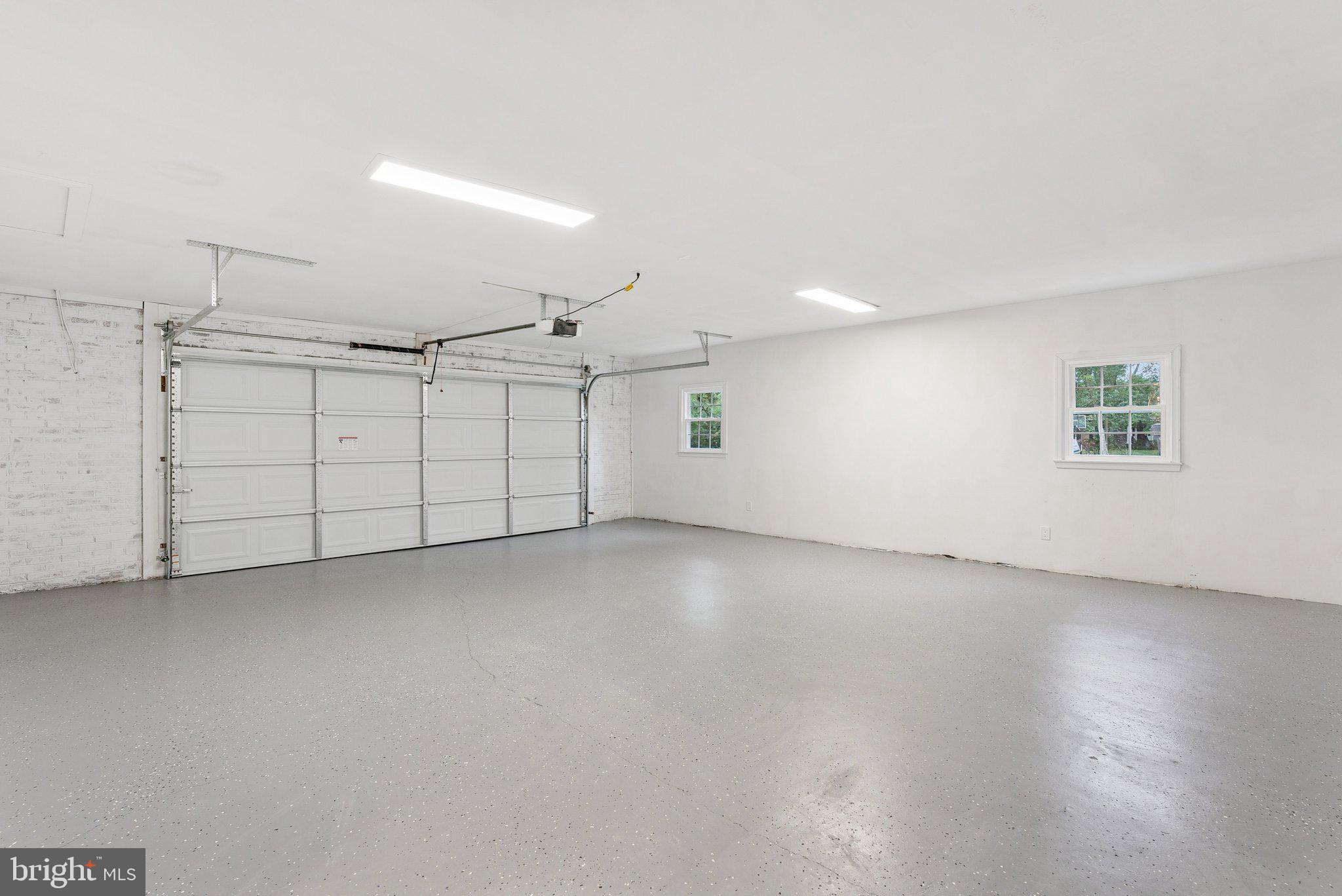 Real estate listing preview #13