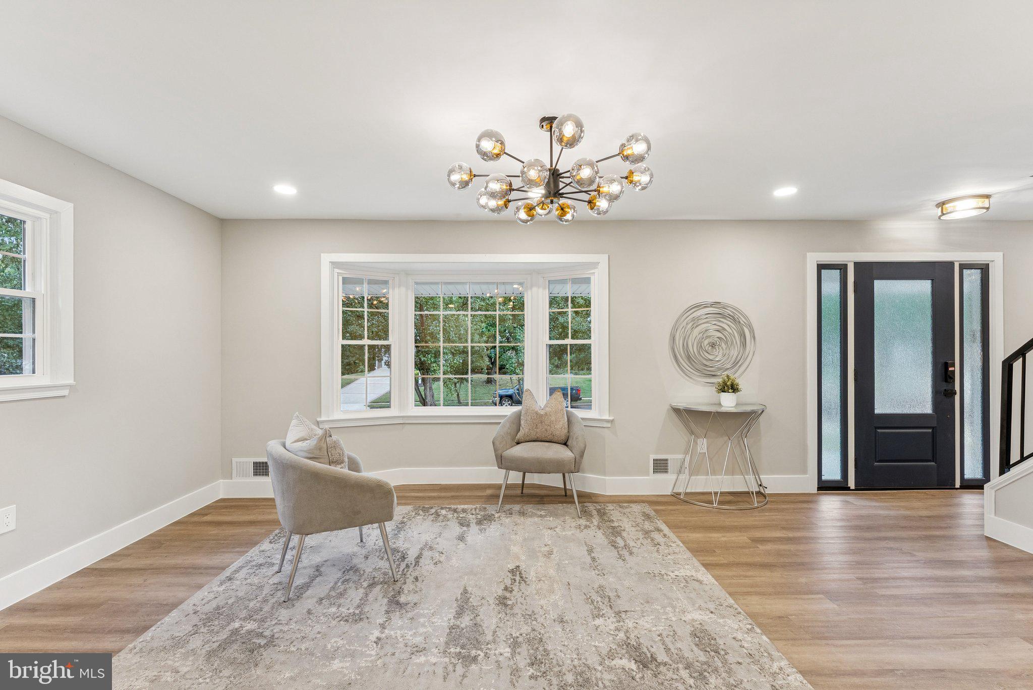 Real estate listing preview #6