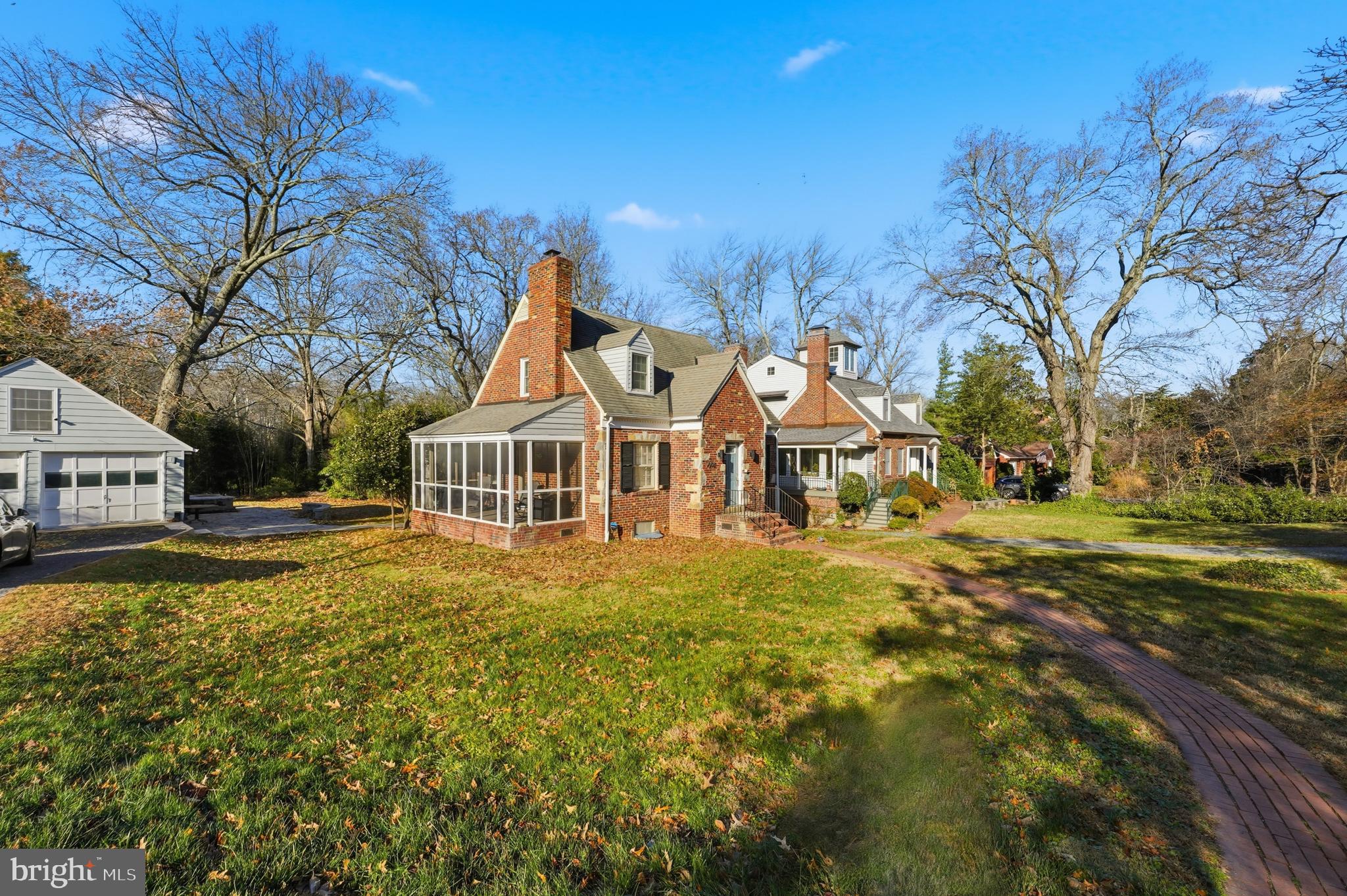 Real estate listing preview #32