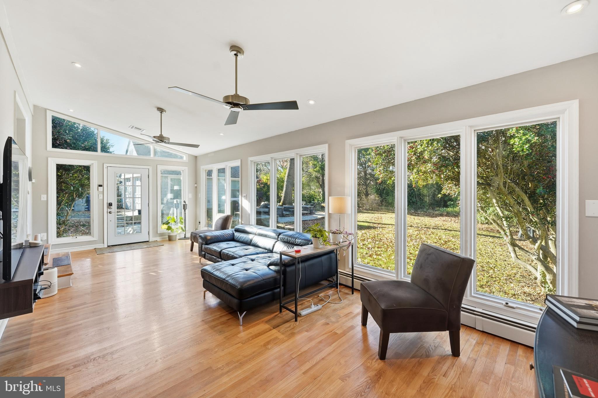 Real estate listing preview #4