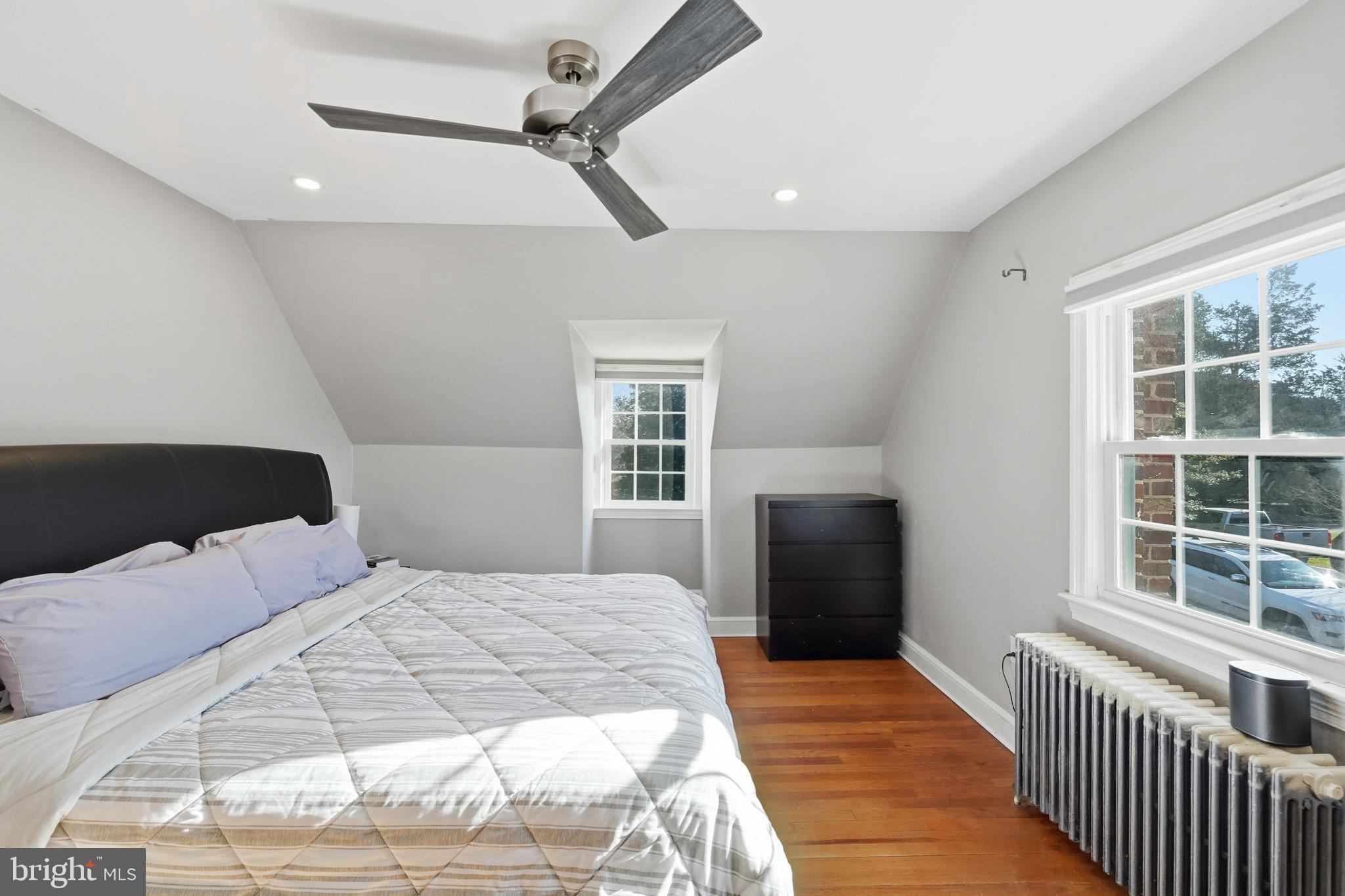 Real estate listing preview #22