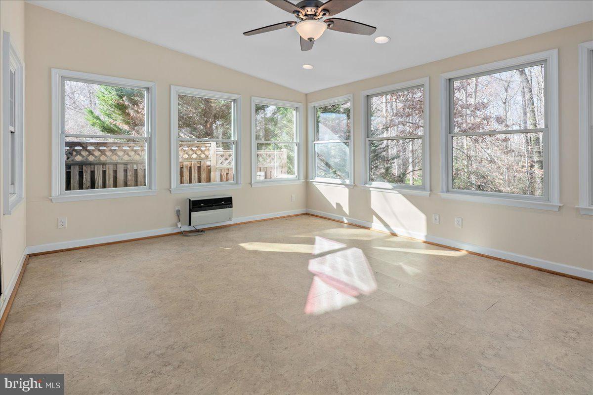 Real estate listing preview #18