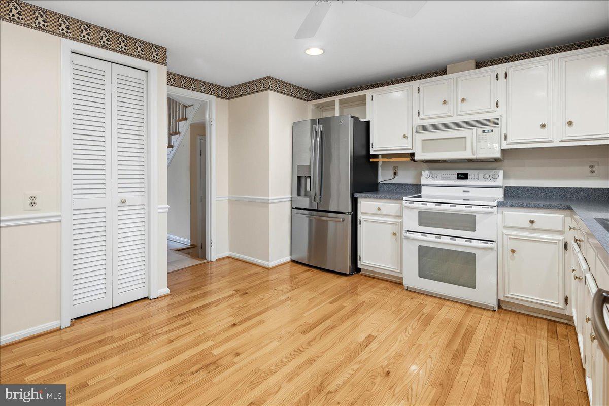 Real estate listing preview #12