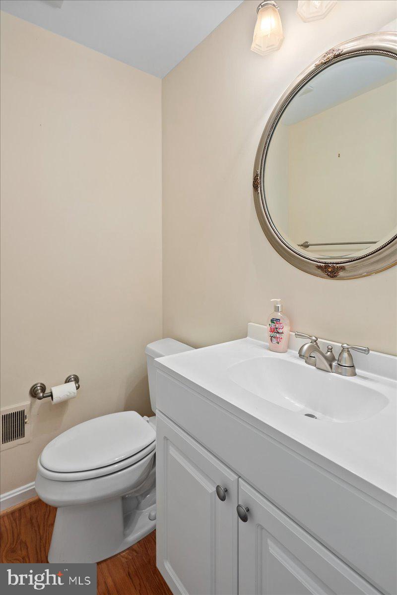 Real estate listing preview #13