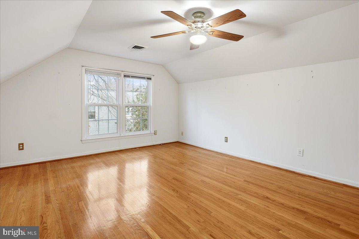 Real estate listing preview #35