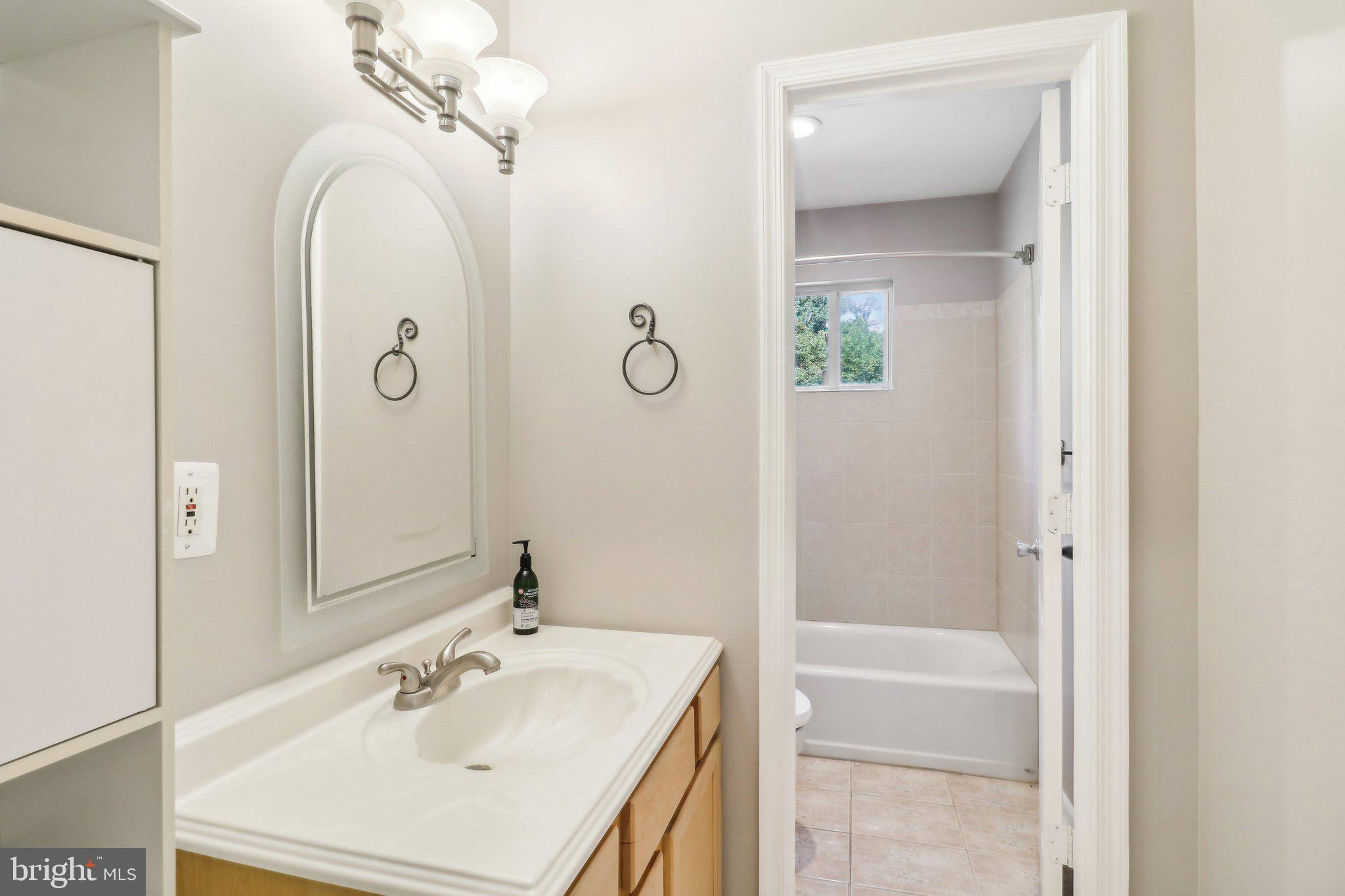 Real estate listing preview #35