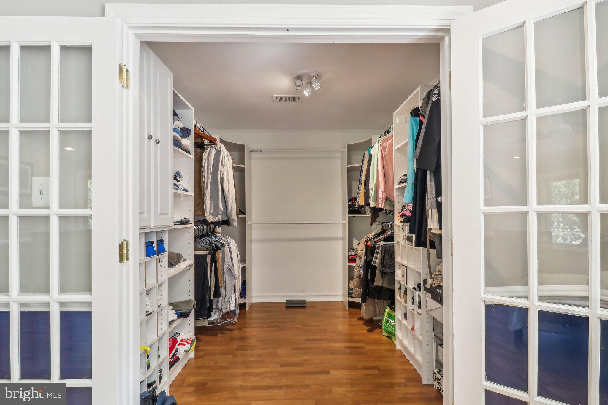 Real estate listing preview #25