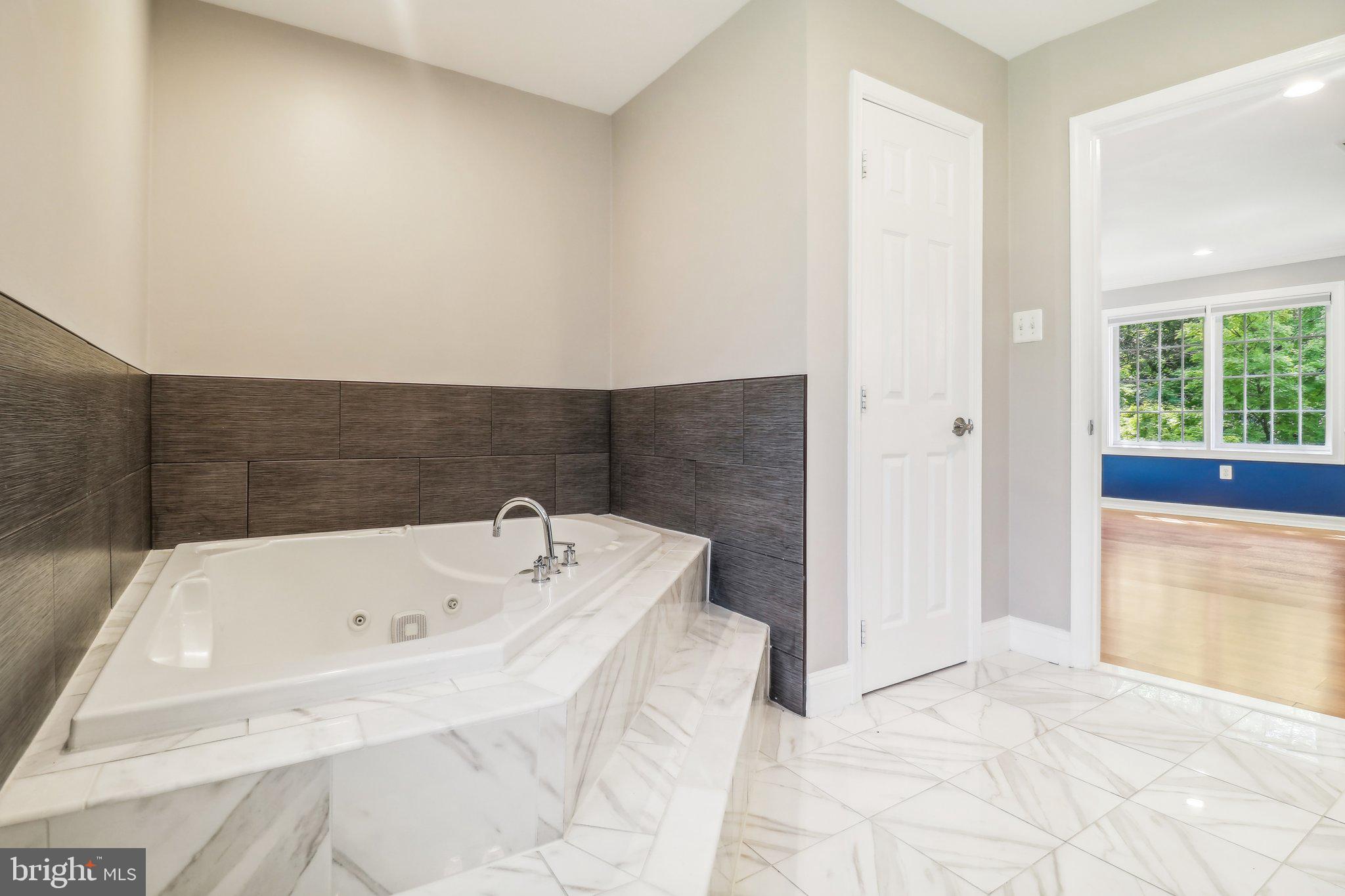 Real estate listing preview #27