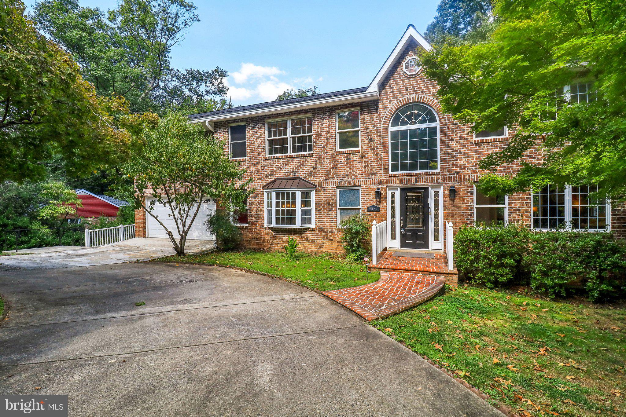 Real estate listing preview #2