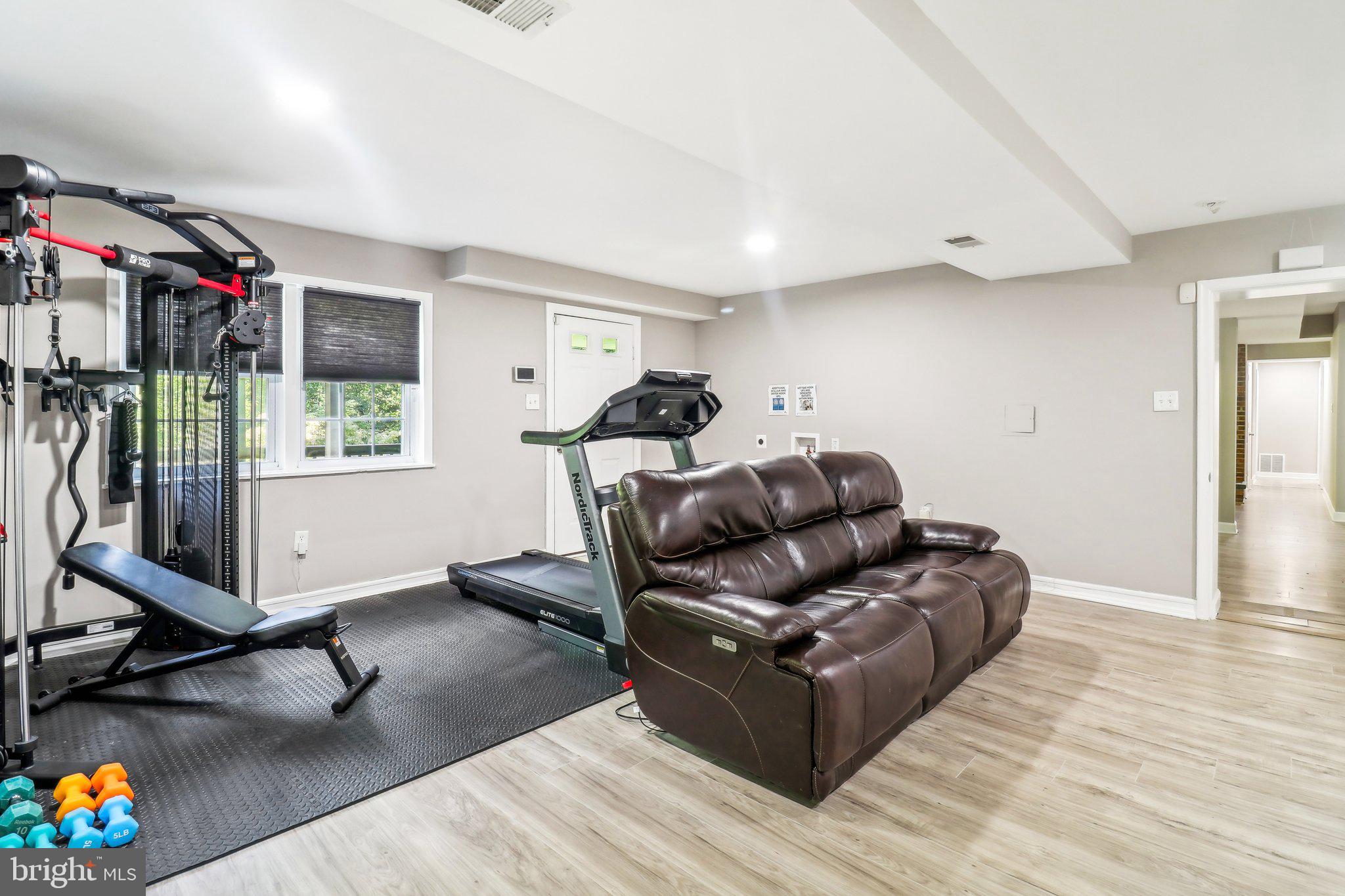 Real estate listing preview #42