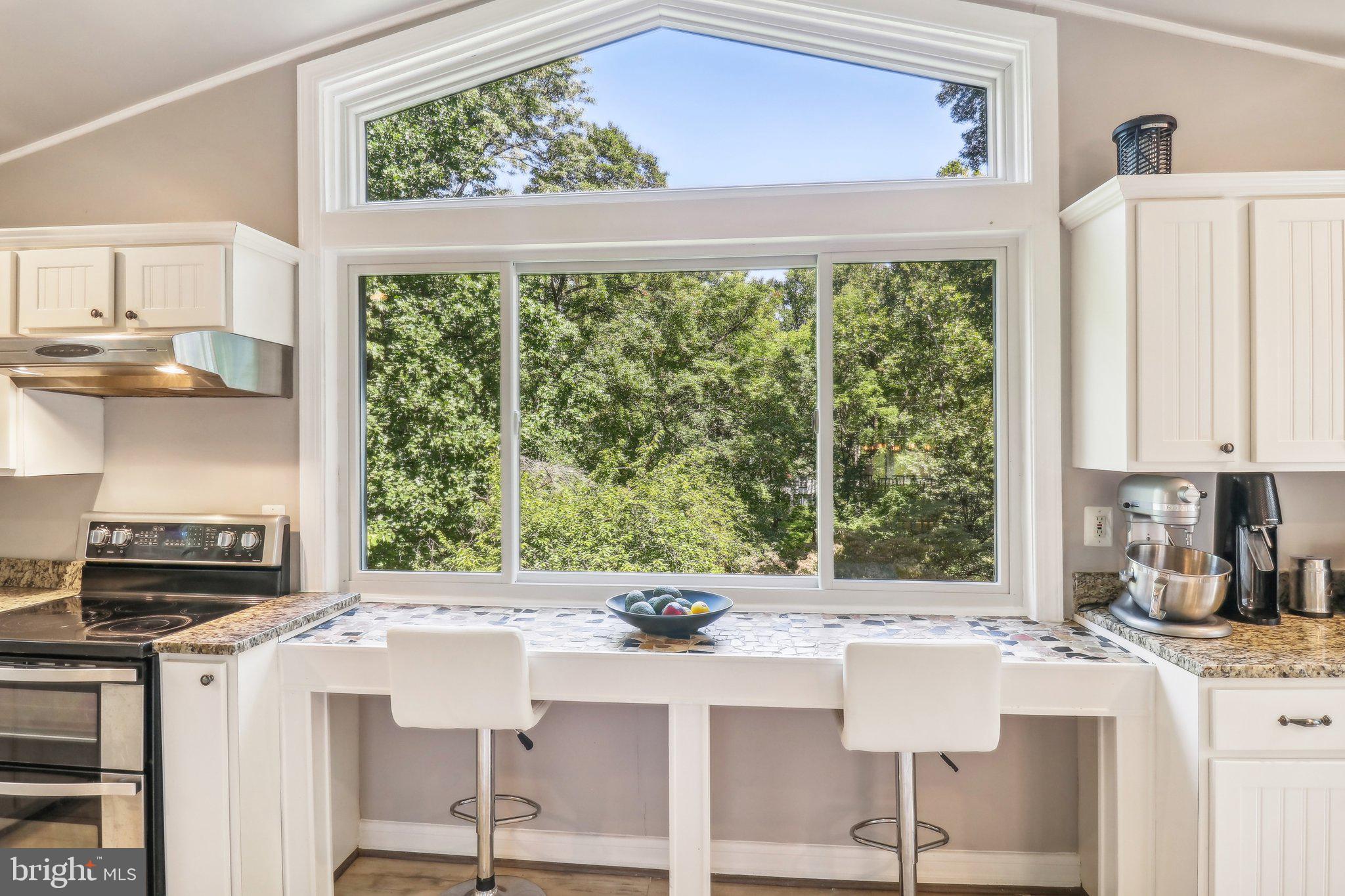 Real estate listing preview #12