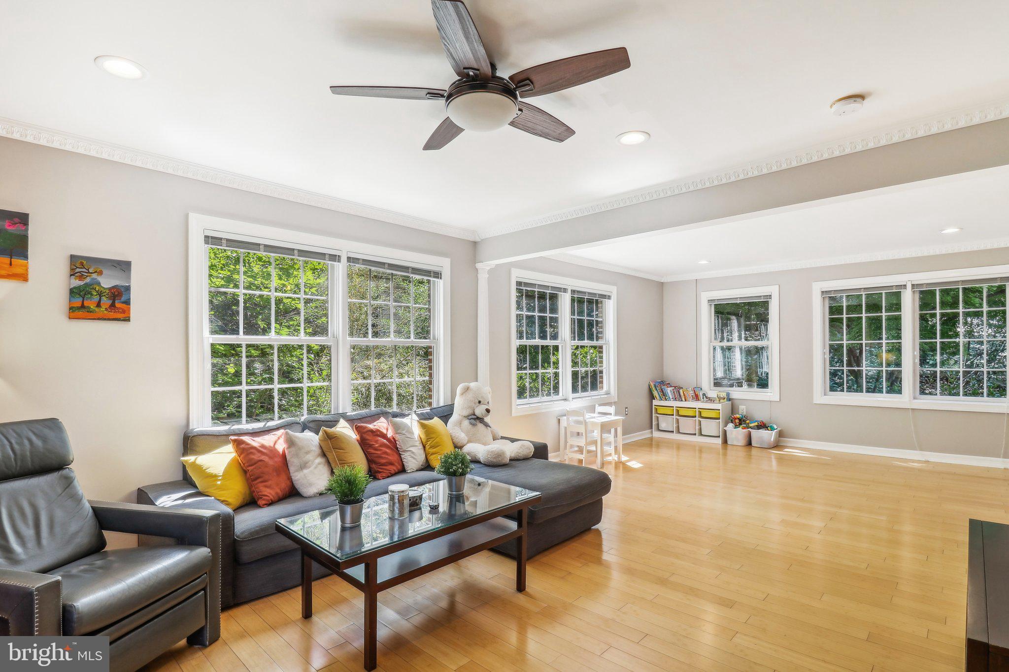 Real estate listing preview #7