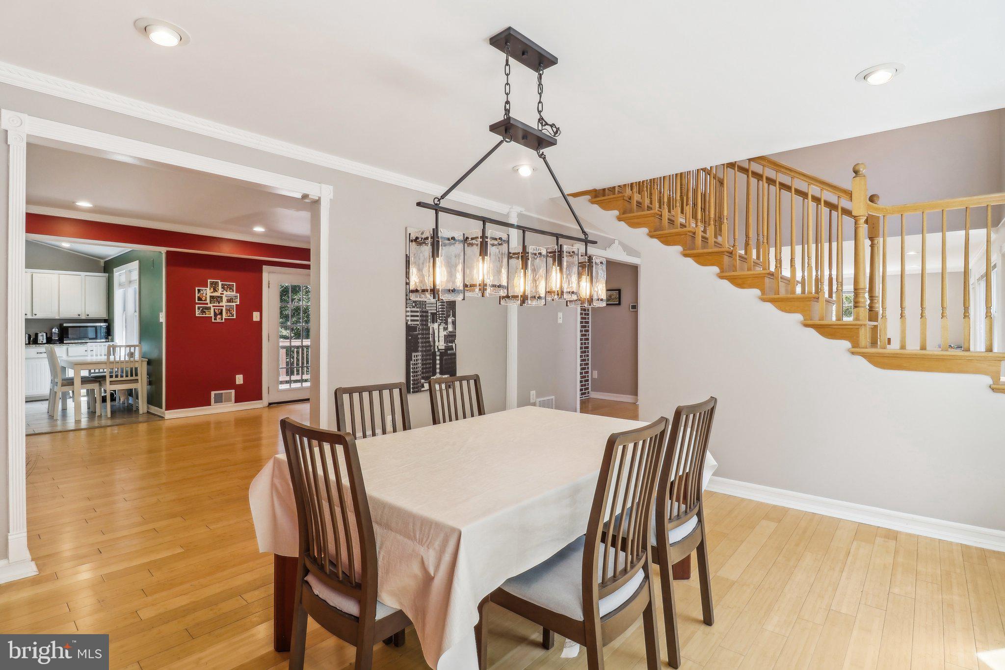 Real estate listing preview #9